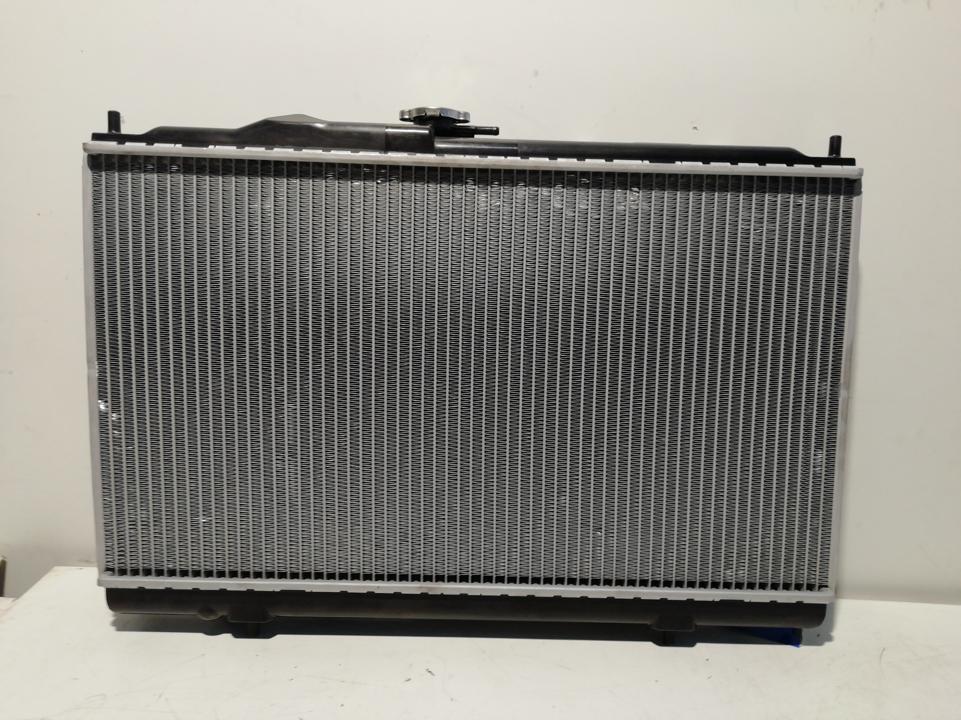 Radiateur d'eau MITSUBISHI SANTAMO (HYUNDAI)