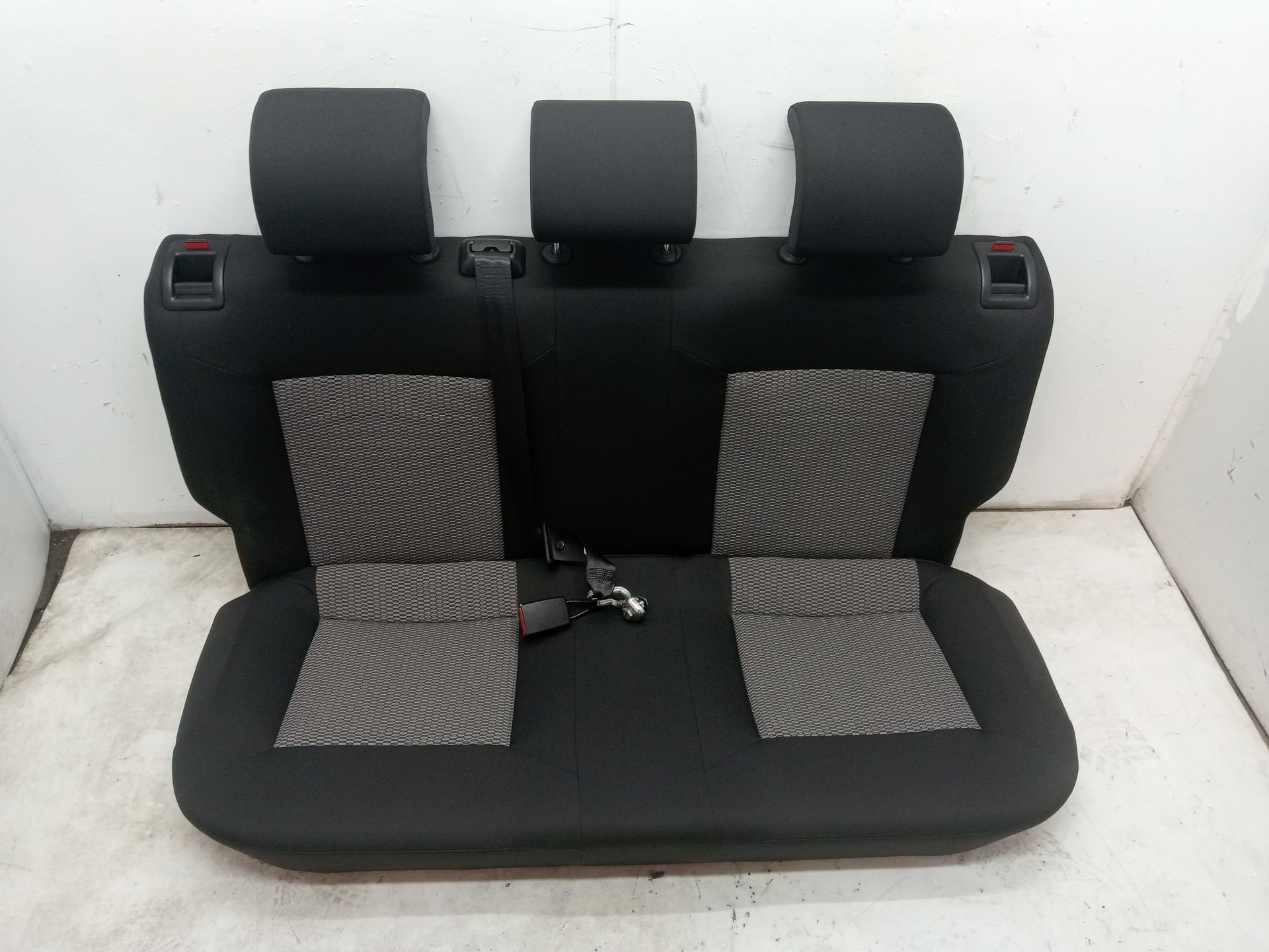 Complete Seat Set VOLKSWAGEN POLO (6R1)