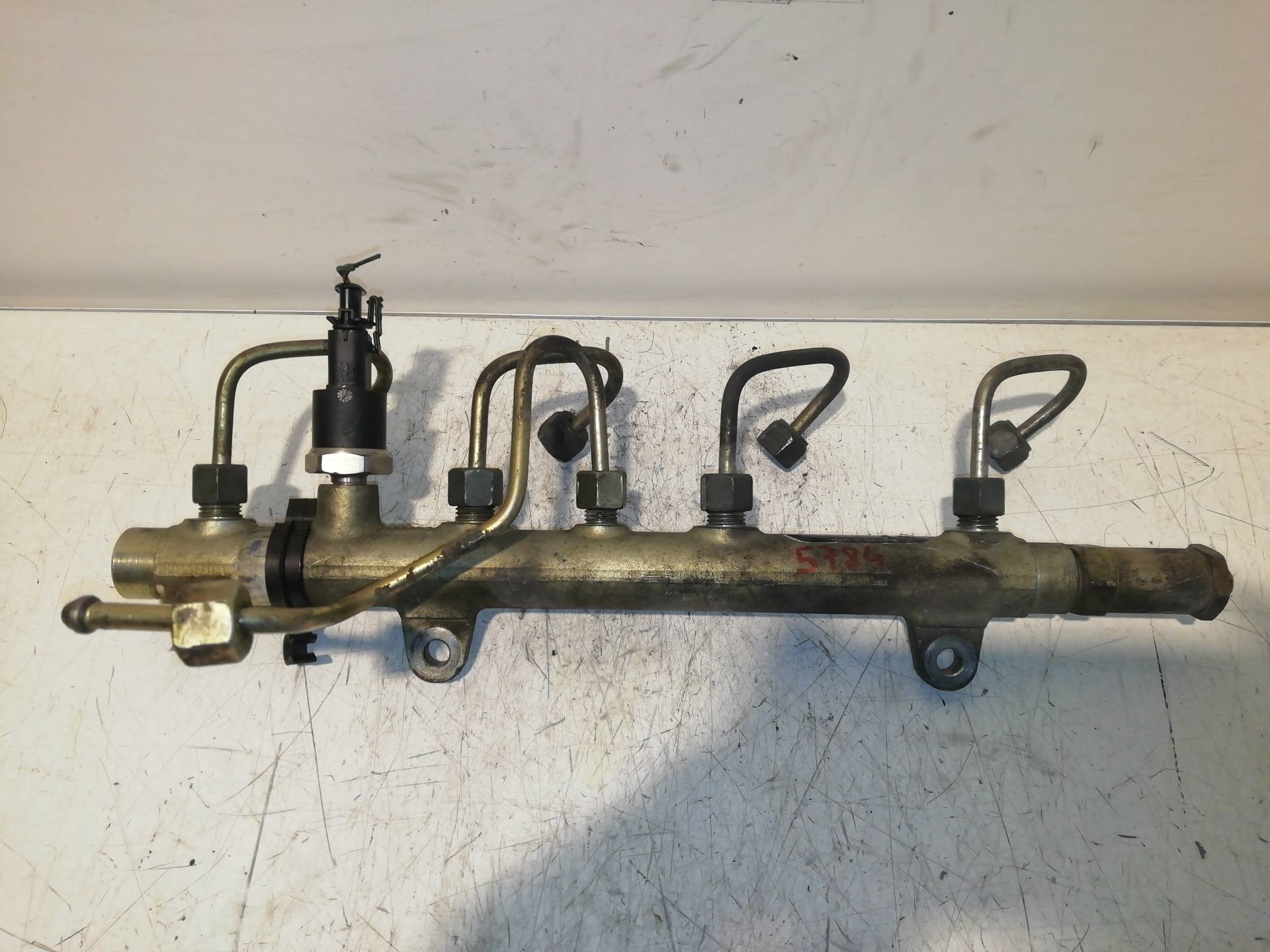 Fuel Rail RENAULT LAGUNA II GRANDTOUR (KG0)