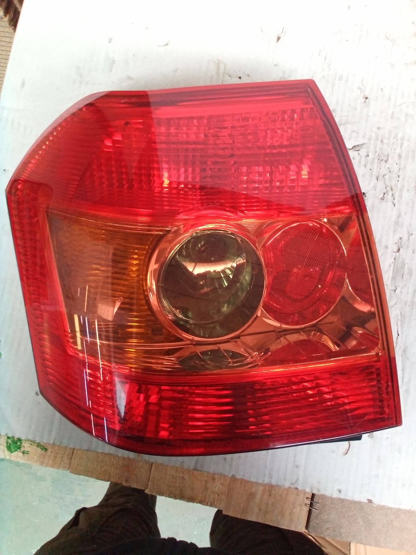 Farol traseiro esquerdo TOYOTA COROLLA (E12)
