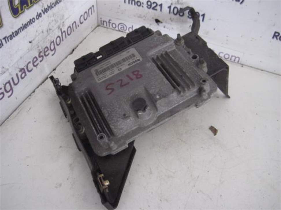 Engine control unit ECU RENAULT MEGANE II FAMILIAR