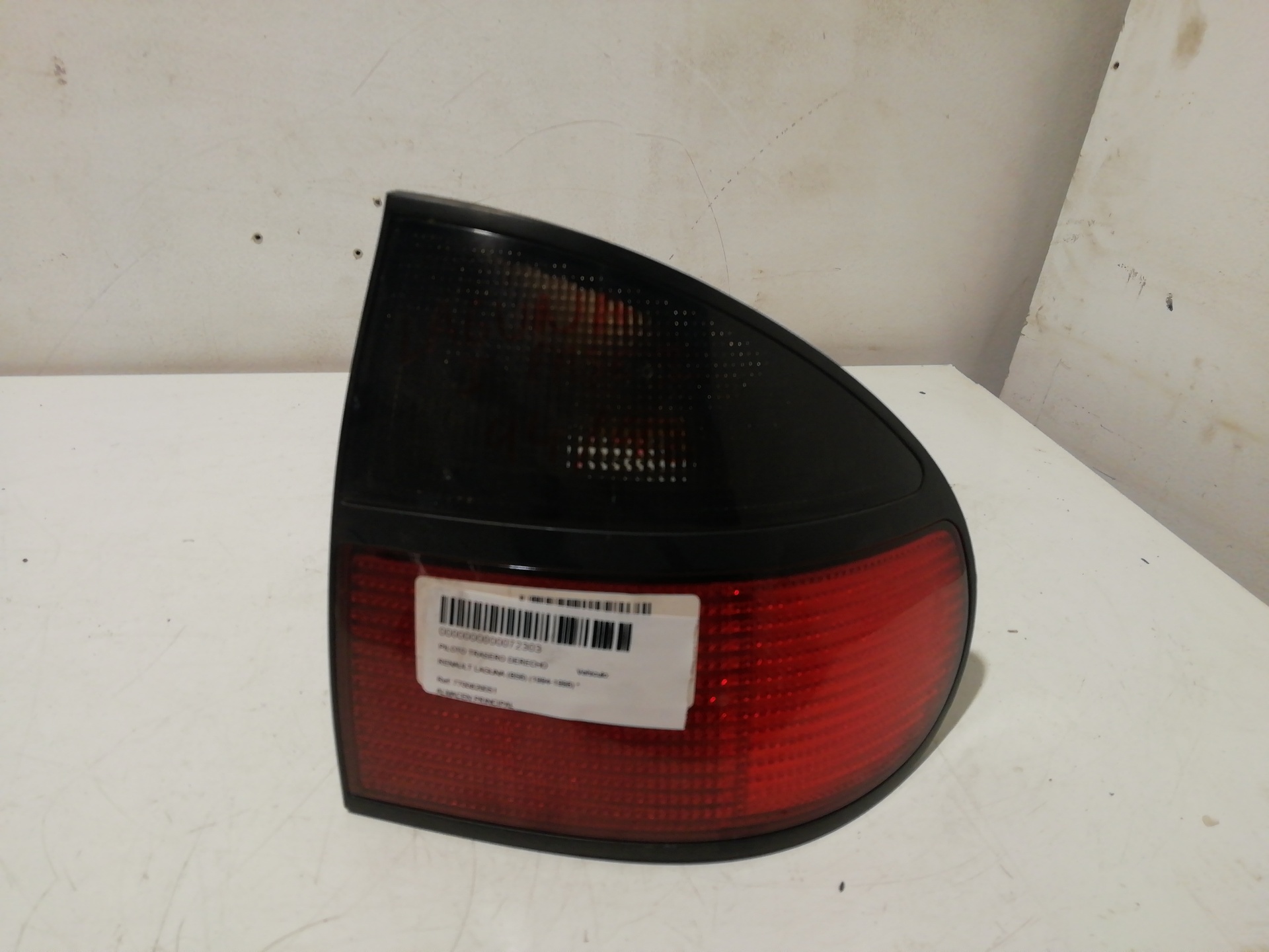 Rear Light Right RENAULT LAGUNA (B56)