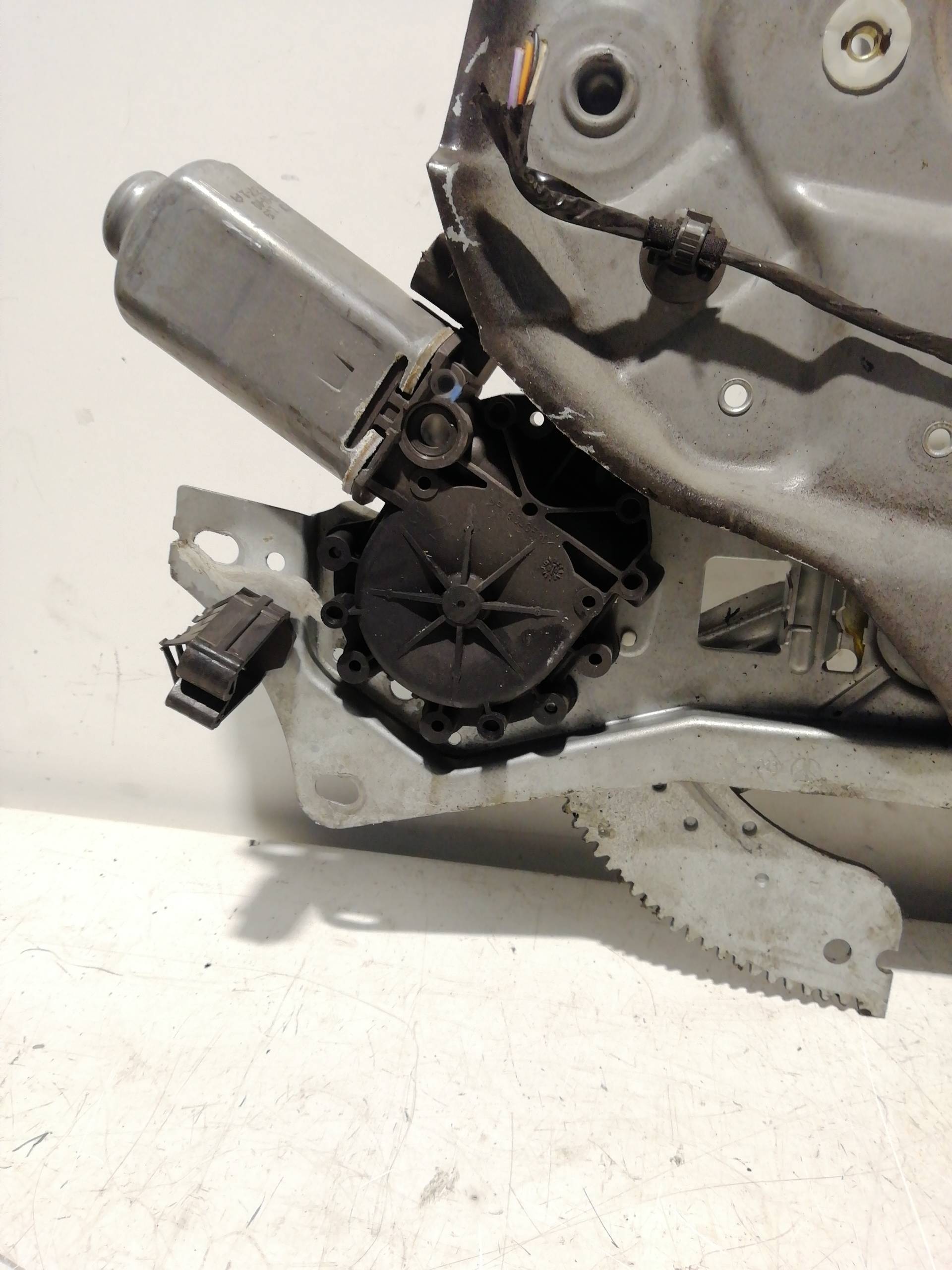 Alzacristallo anteriore destro RENAULT LAGUNA (B56)