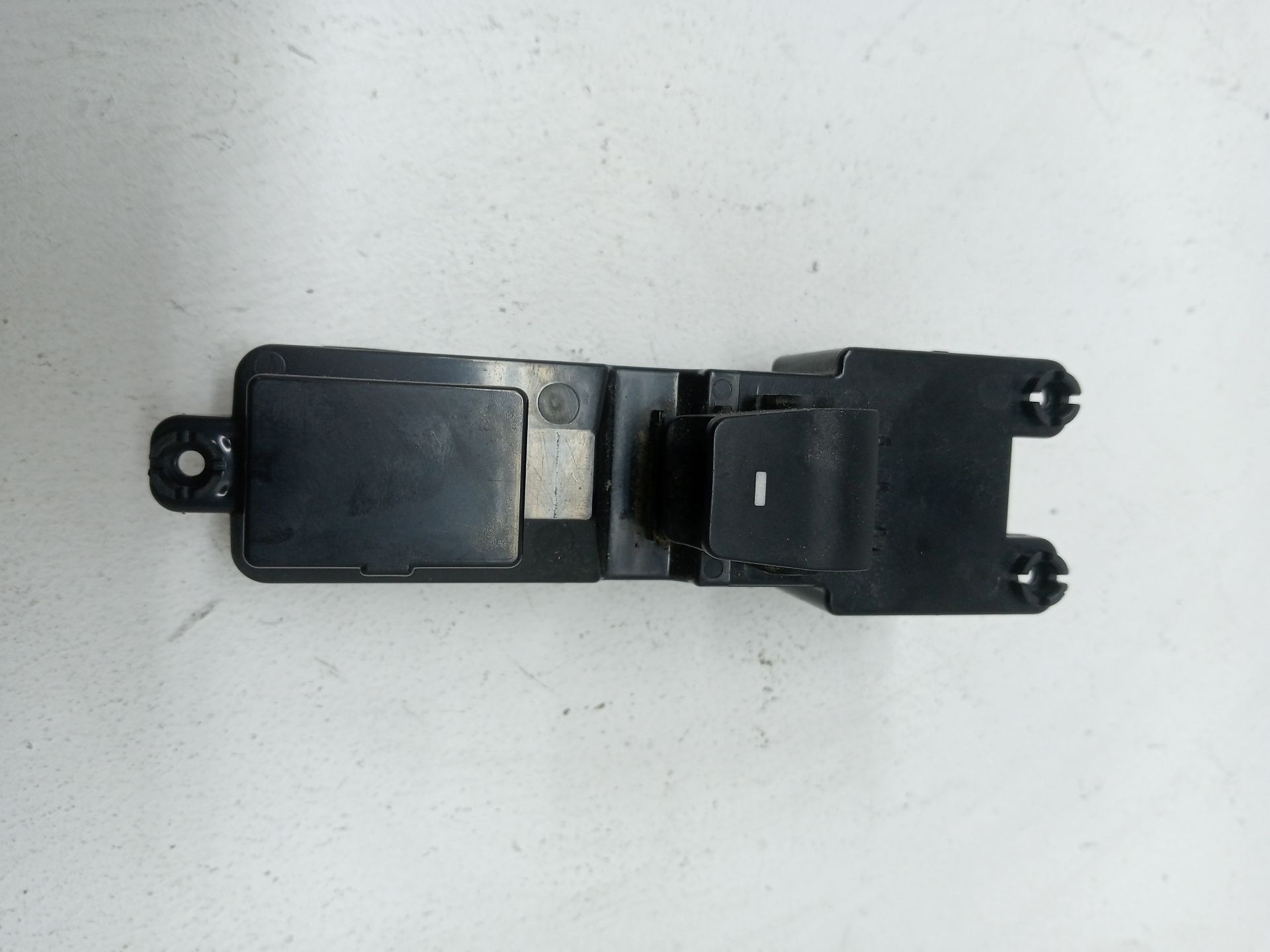 Rear Right Window Switch HYUNDAI TUCSON
