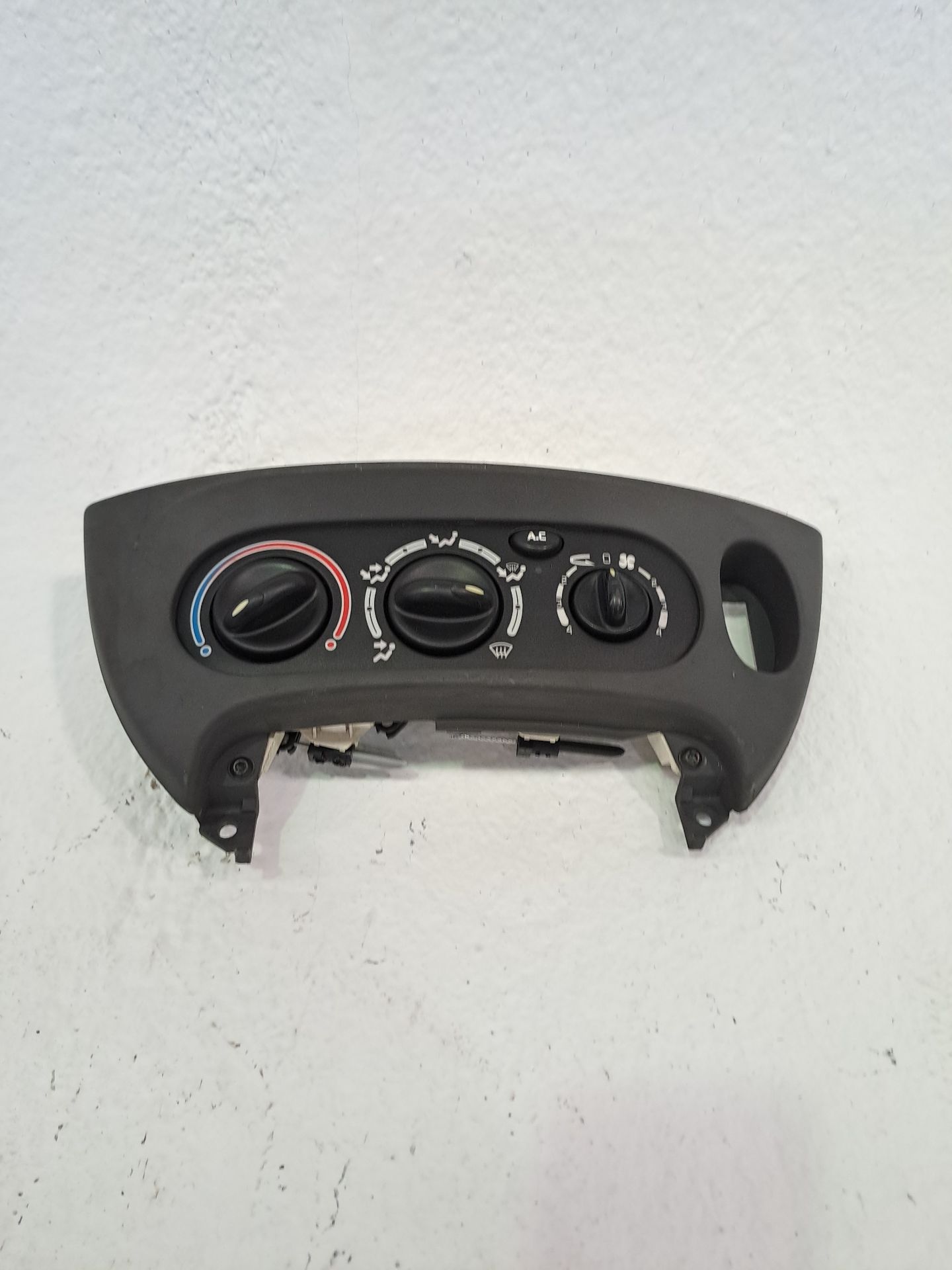 Commande de climatisation RENAULT MEGANE I FASE 2 GANDTOUR (KA..)