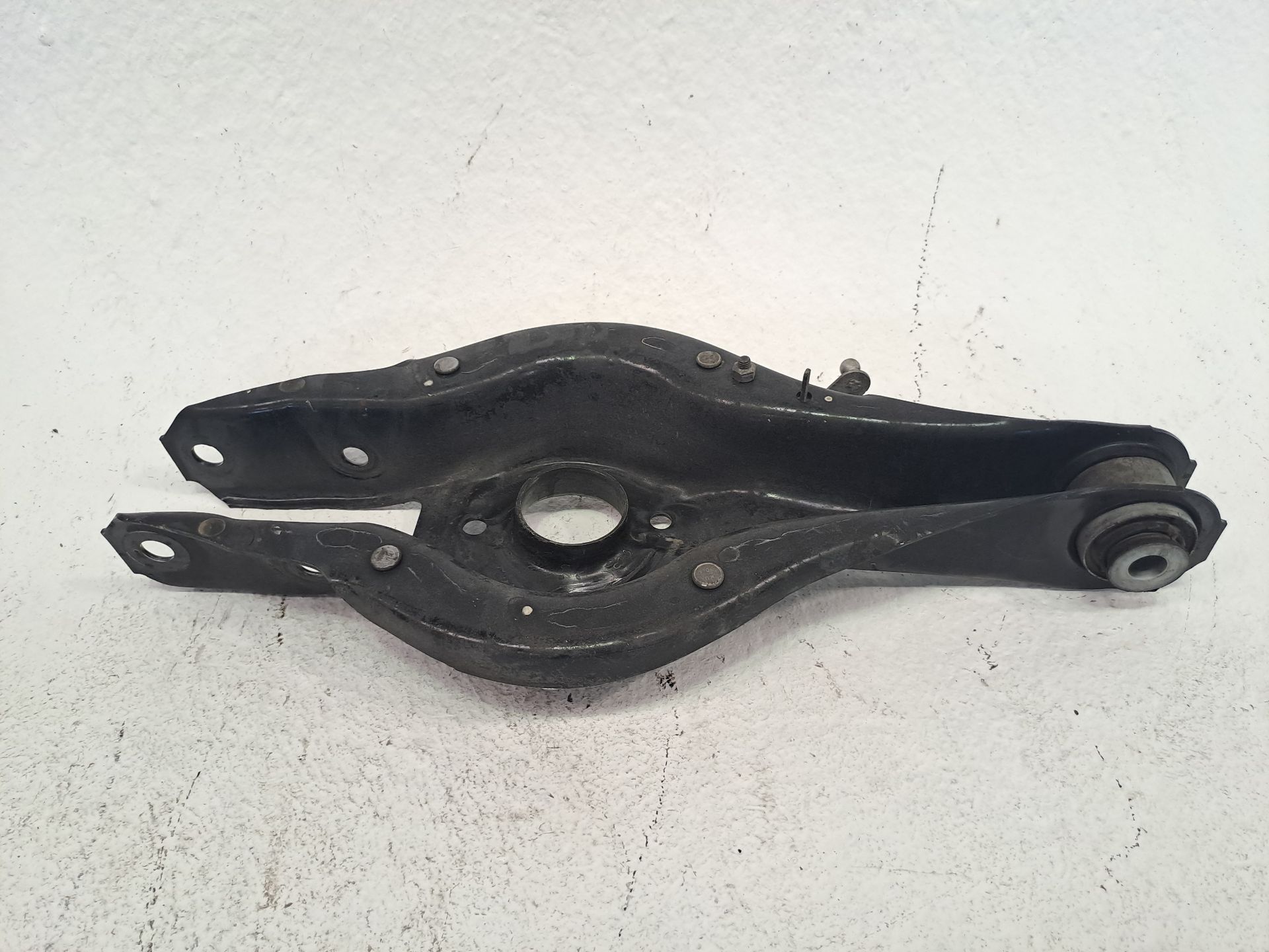 Front Right Lower Control Arm BMW 1 (F20)