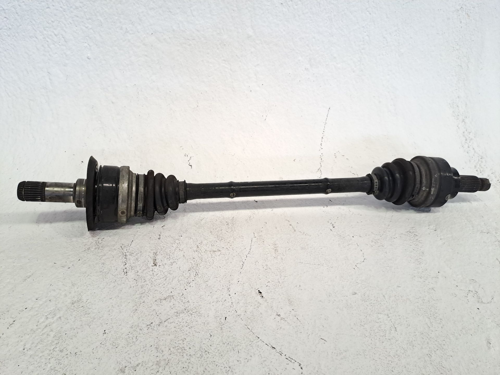 TRANSMISION TRASERA IZQUIERDA BMW 1 (F20)