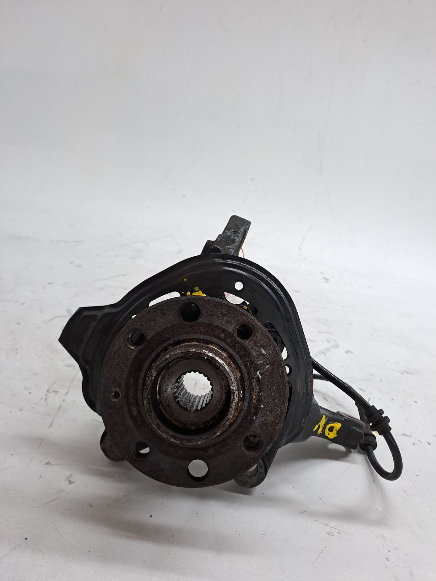 Fusée avant gauche OPEL CORSA C