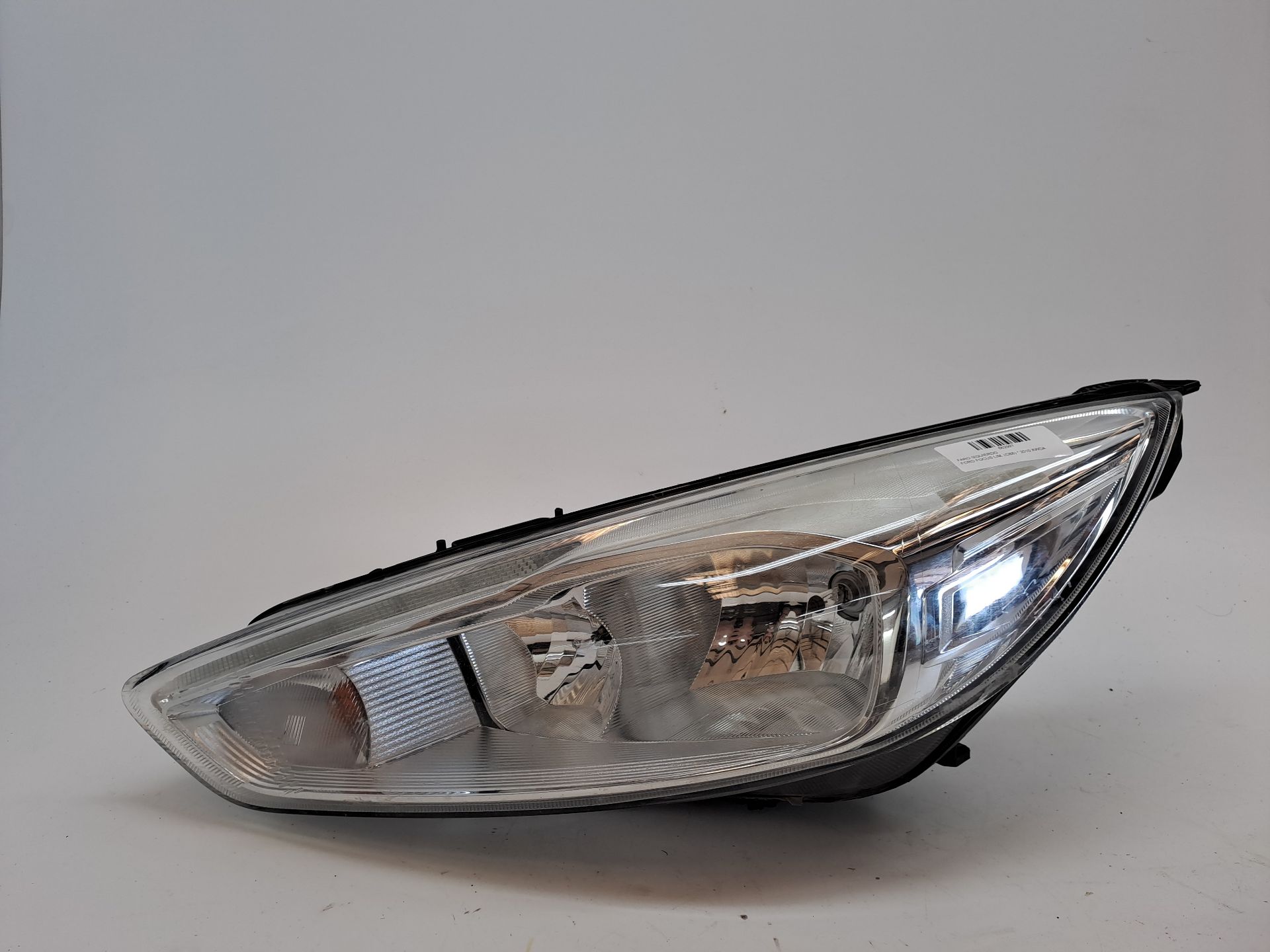 Farol esquerdo FORD FOCUS LIM. (CB8)
