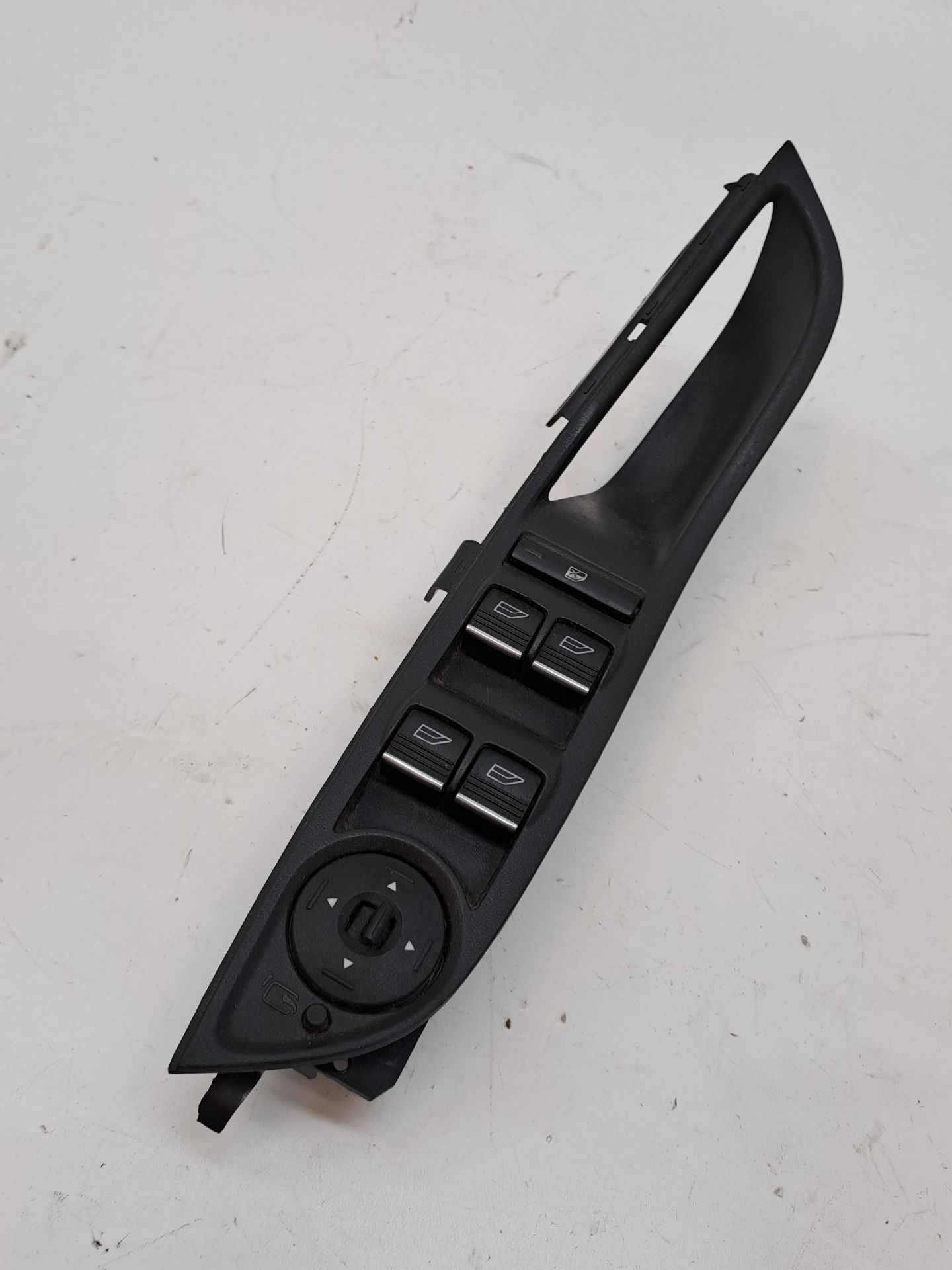 Fensterheberschalter vorne links FORD FOCUS LIM. (CB8)