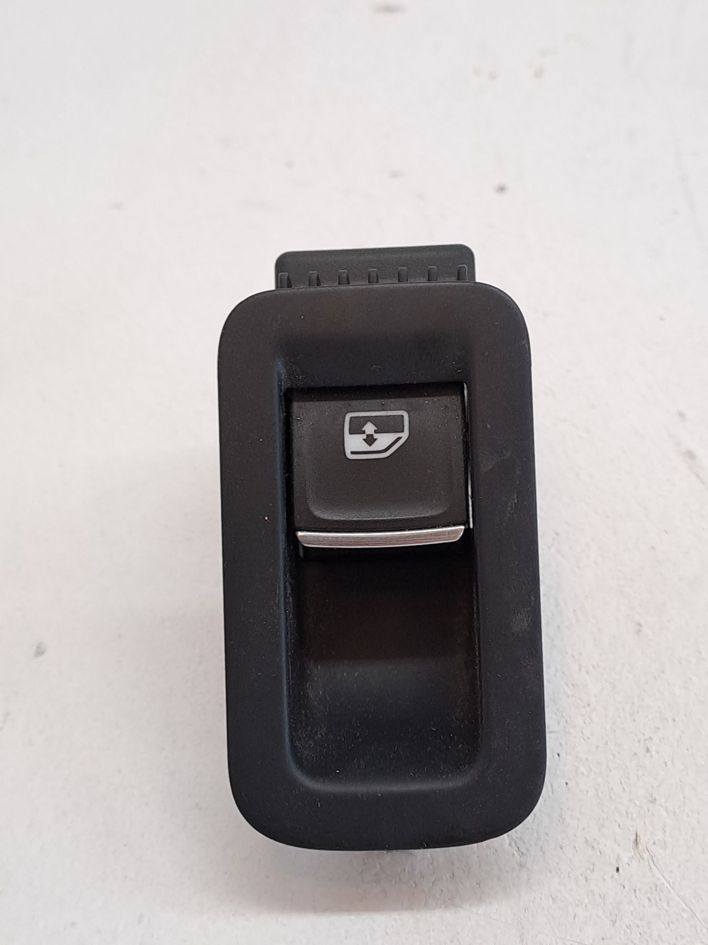 Comando vidro elétrico traseiro direito VOLKSWAGEN GOLF VII SPORTSVAN