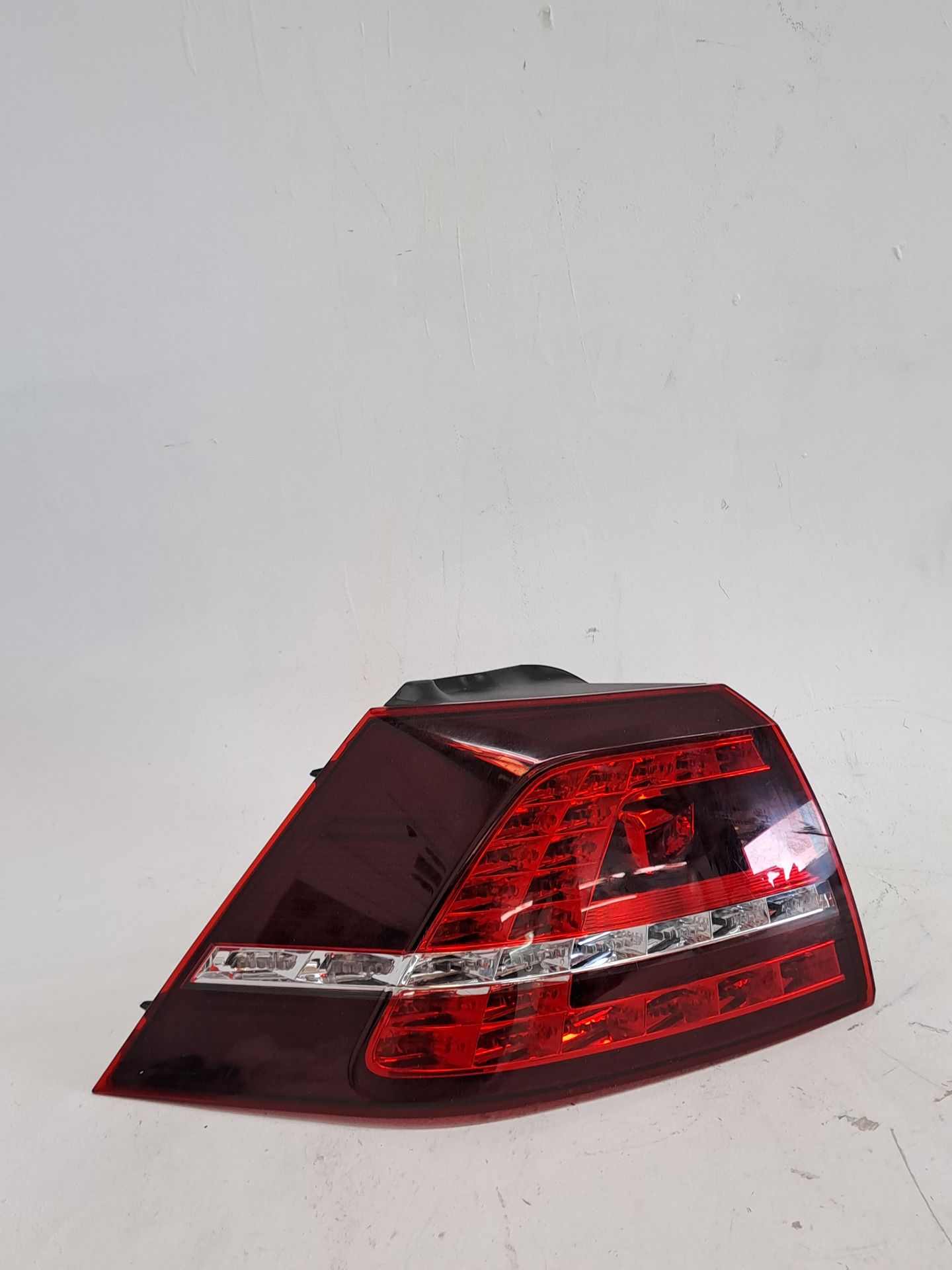 Heckleuchte links VOLKSWAGEN GOLF VII SPORTSVAN