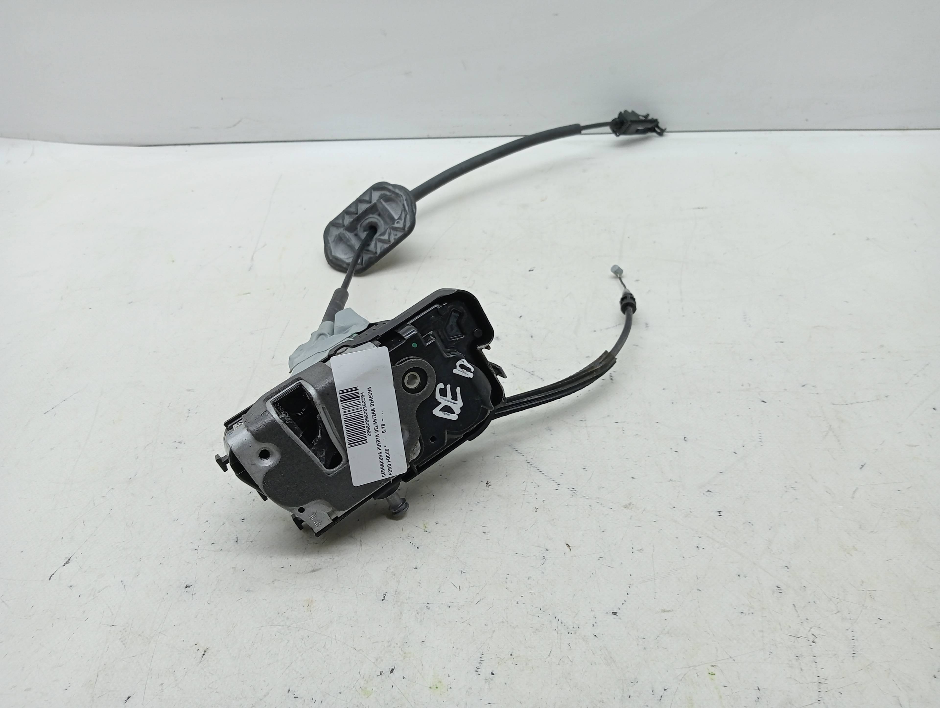 Serrure porte avant droite FORD FOCUS