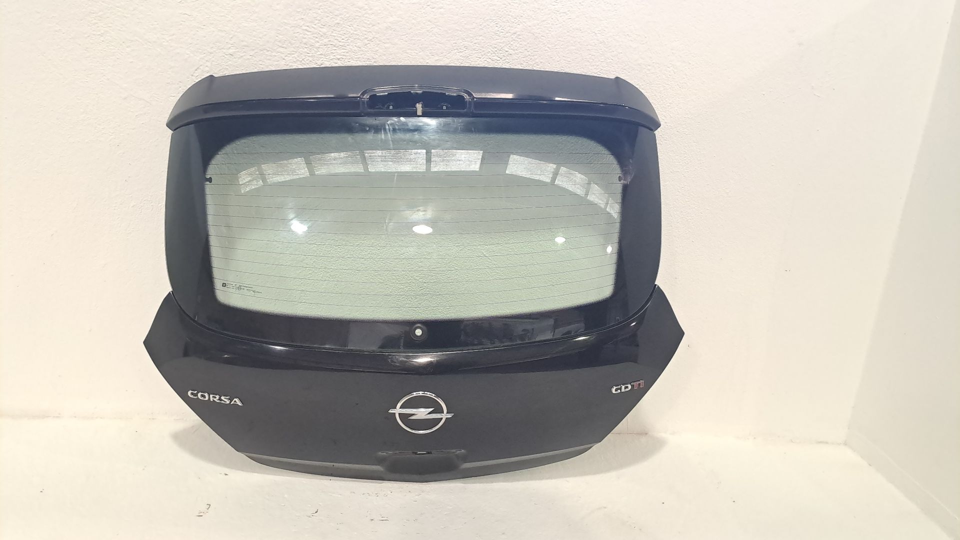 Tampa traseira OPEL CORSA D