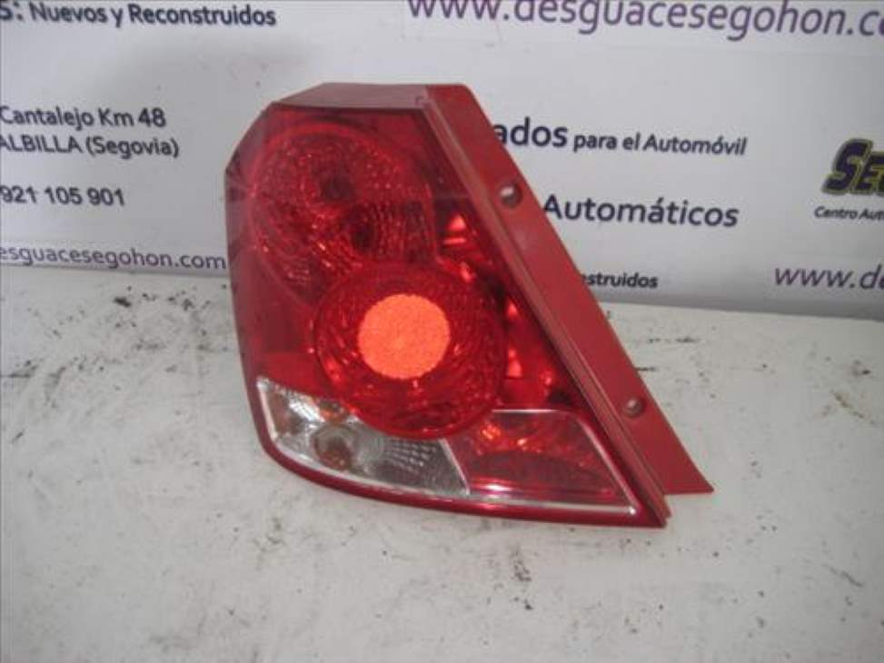 PILOTO TRASERO IZQUIERDO DAEWOO KALOS