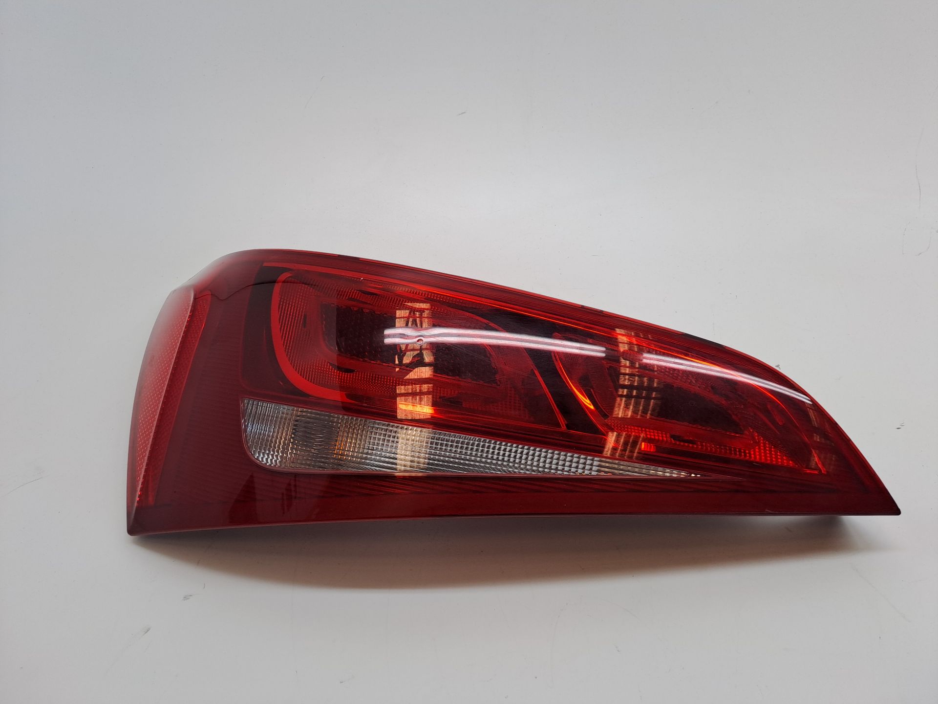 Heckleuchte links AUDI Q5 (8R)