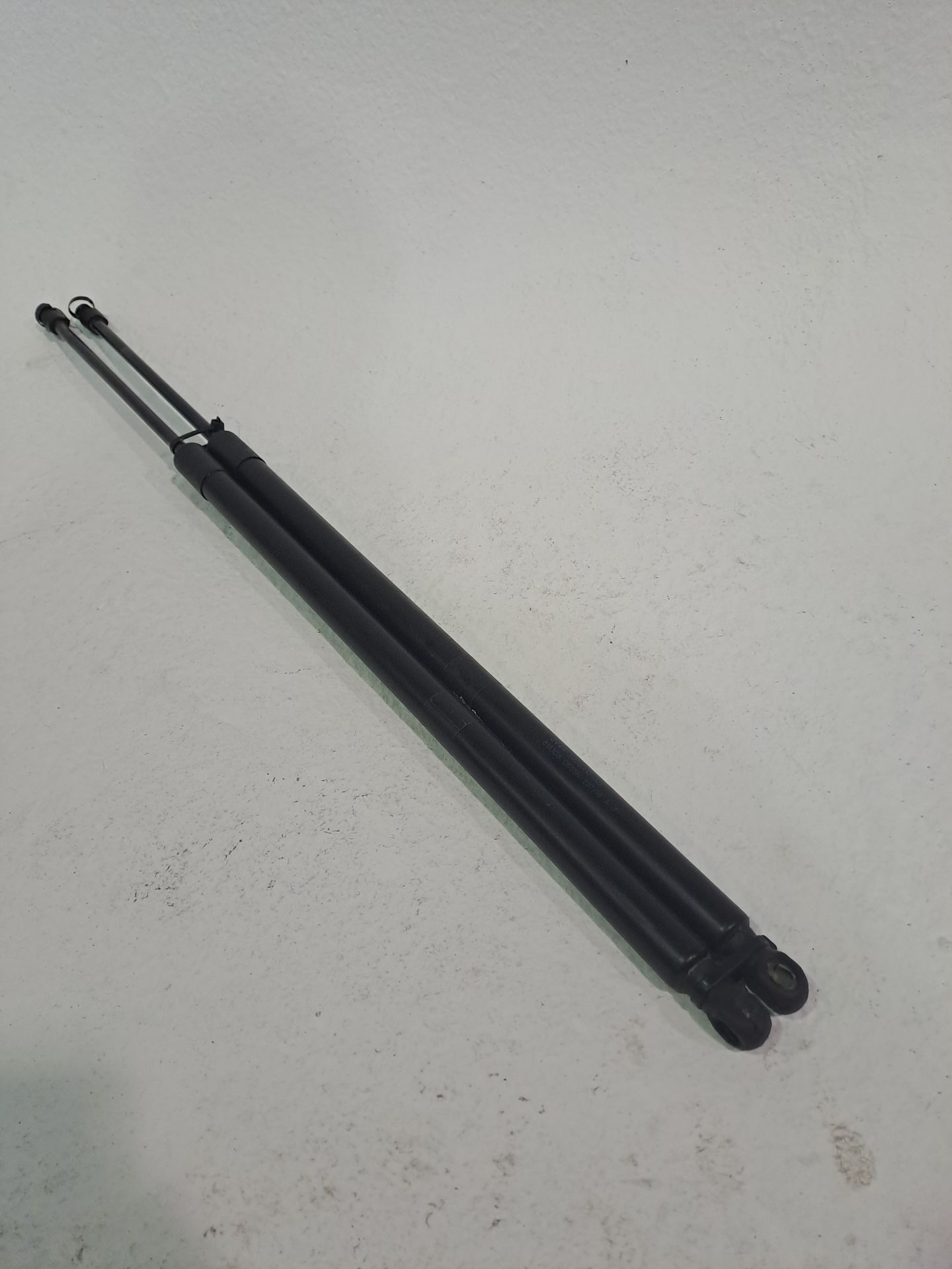 Boot / Tailgate Gas Struts FORD KUGA (CBS)