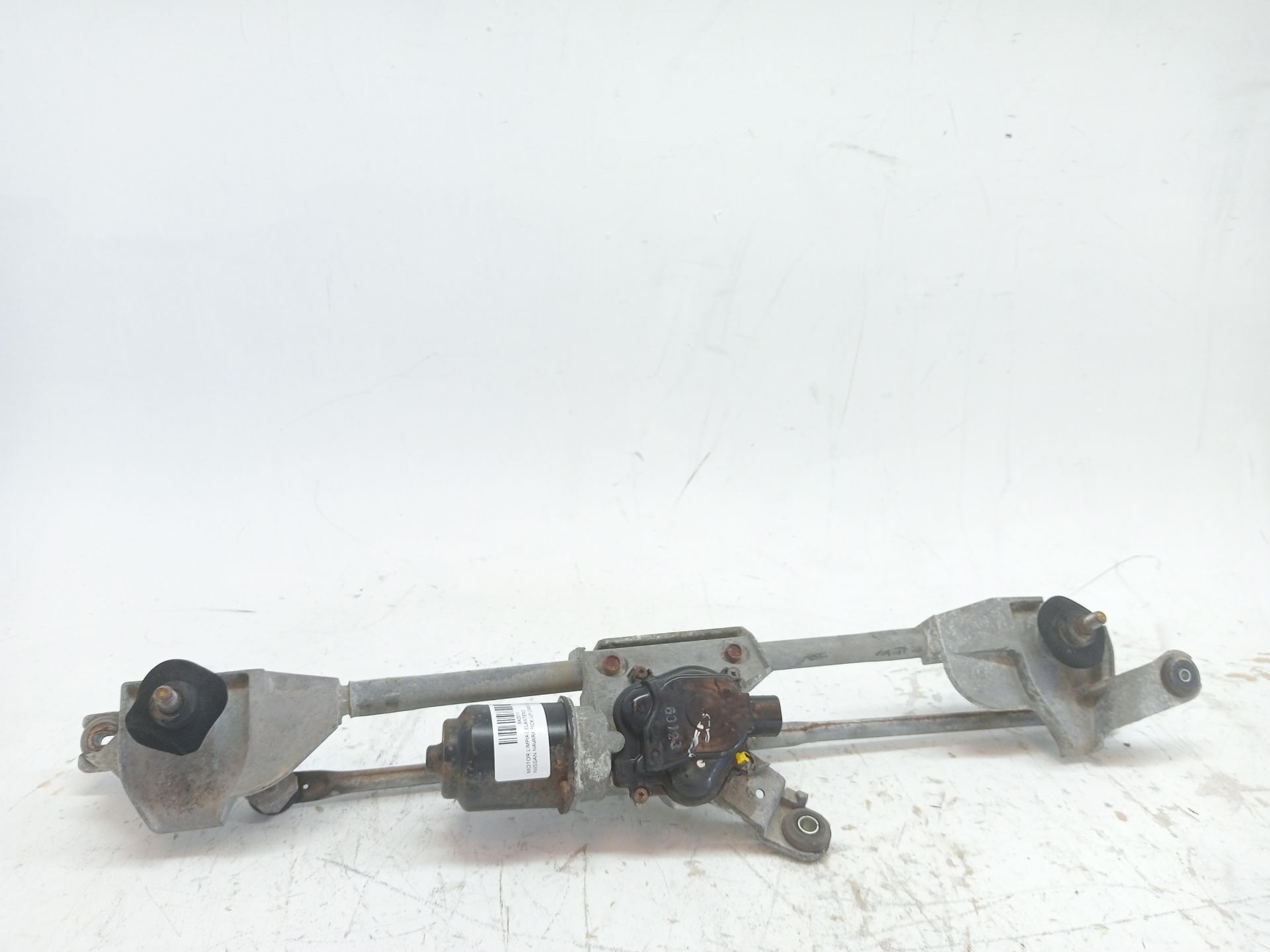 Scheibenwischermotor vorne NISSAN NAVARA PICK-UP (D40M)