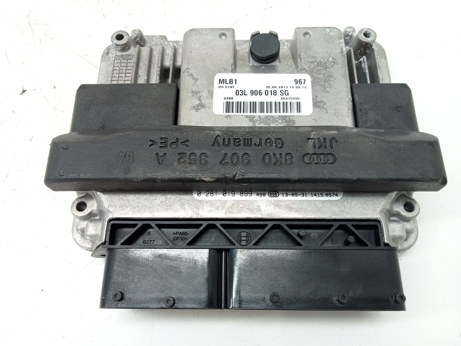 Calculateur moteur AUDI Q5 (8R)