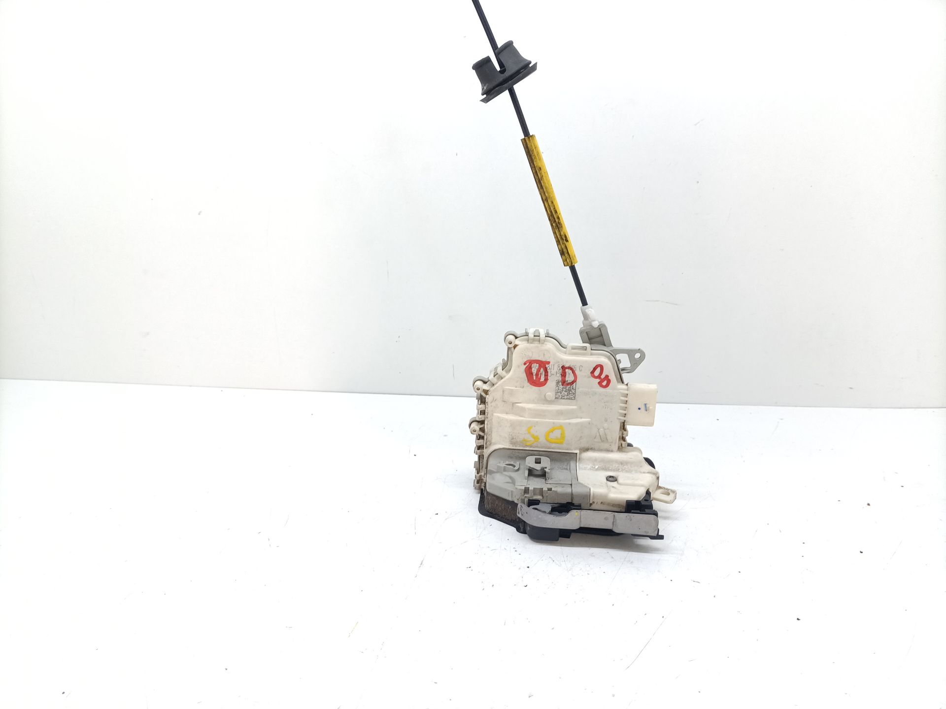 Front right door lock AUDI Q5 (8R)