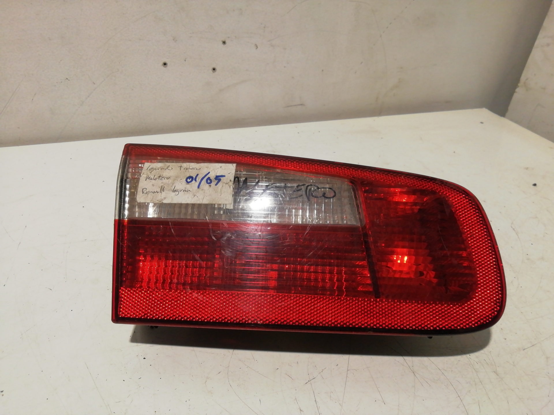 Rear Light Left RENAULT LAGUNA II (BG0)