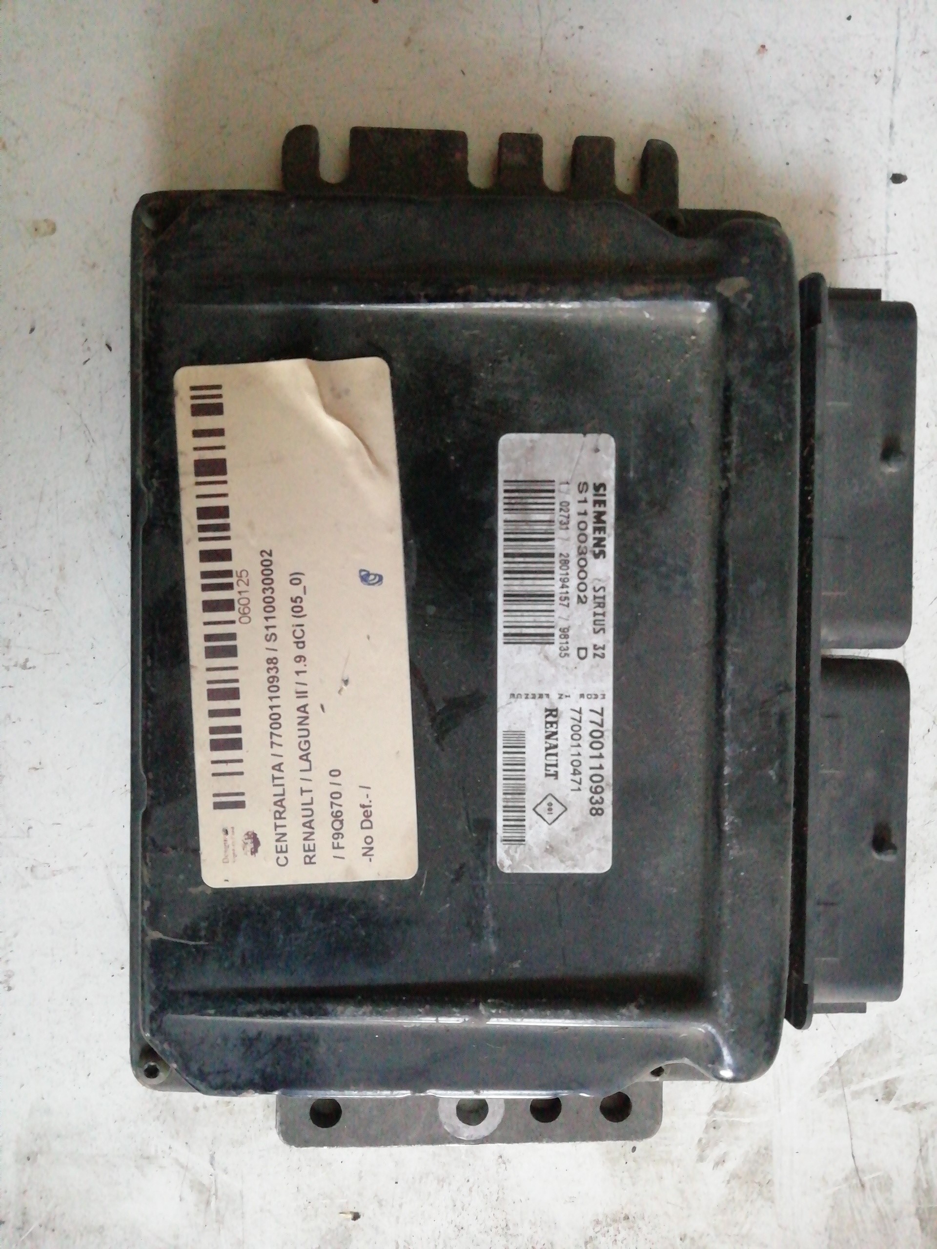 Engine control unit ECU RENAULT LAGUNA II (BG0)