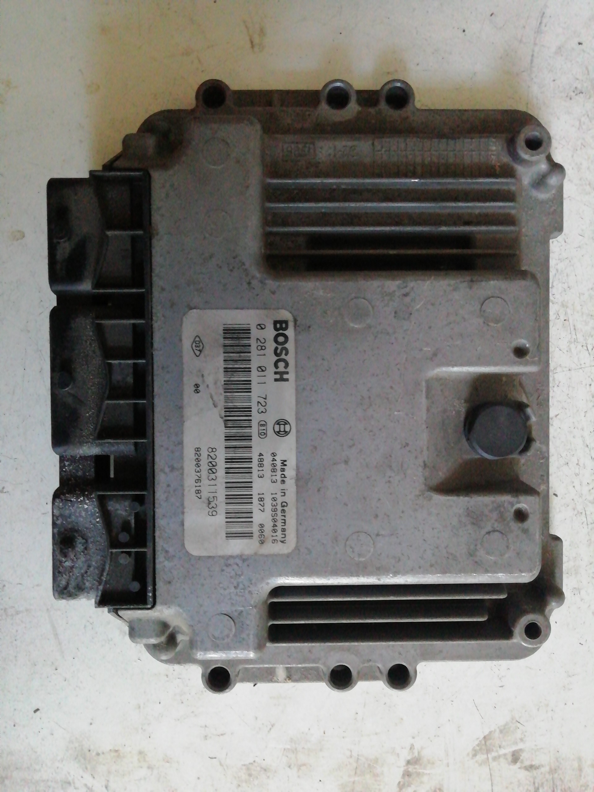 Engine control unit ECU RENAULT LAGUNA II (BG0)