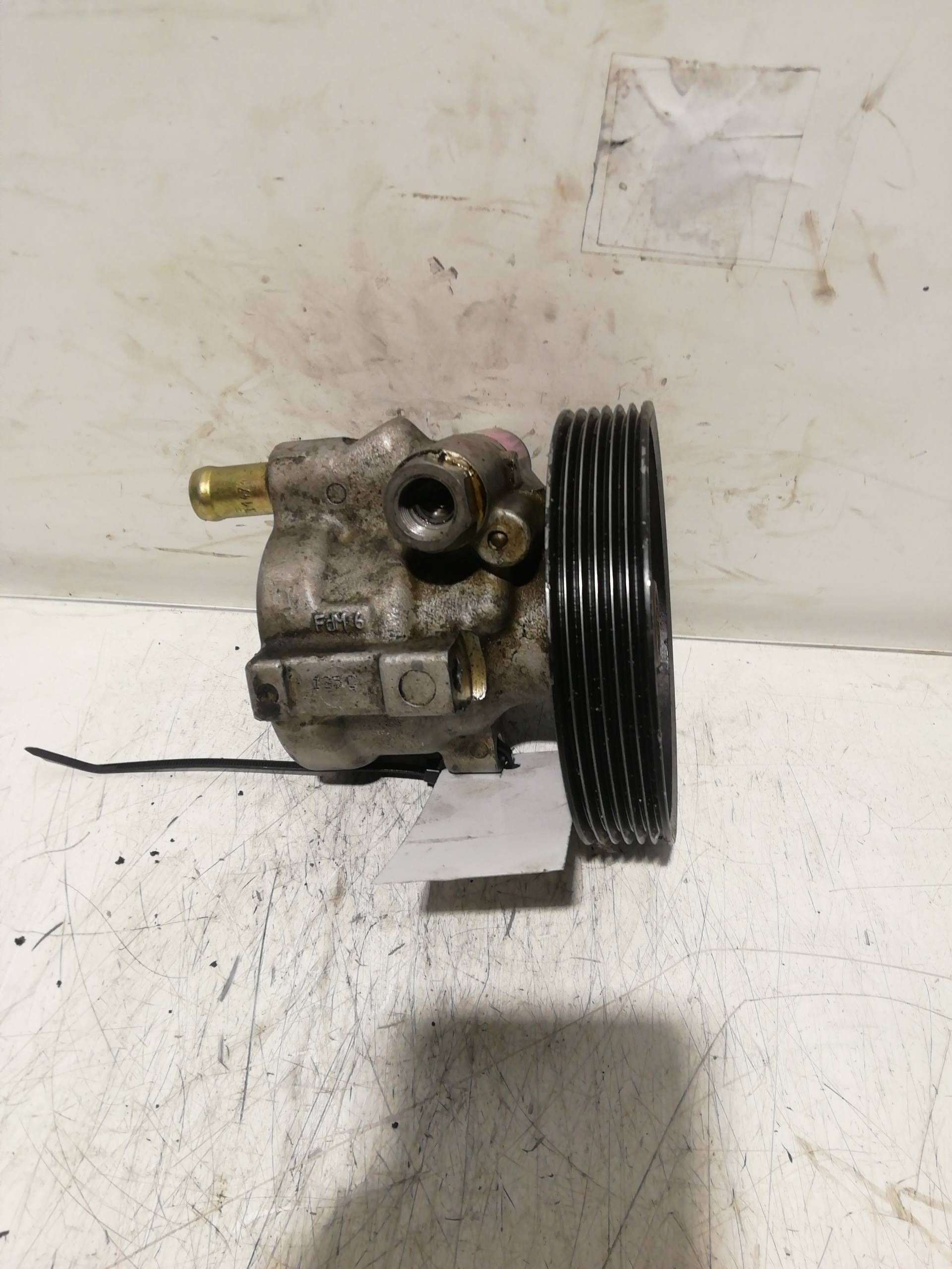 Pompe direction assistée RENAULT LAGUNA II (BG0)