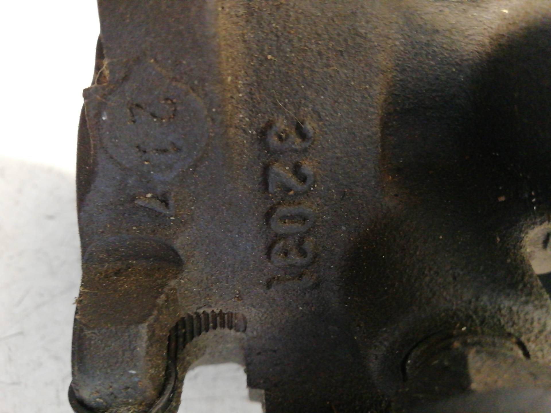 Pompe direction assistée TOYOTA AVENSIS BERLINA (T25)