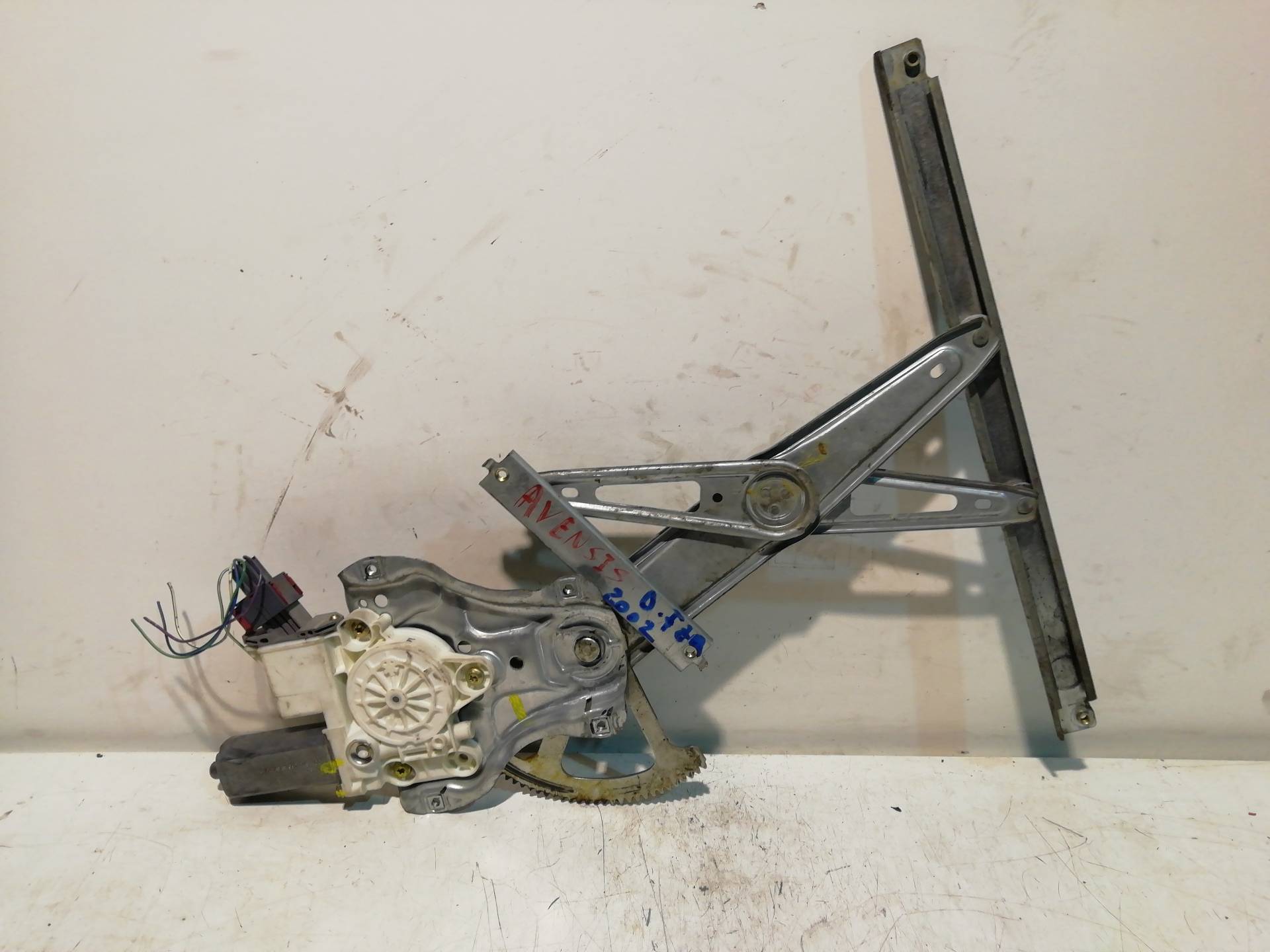 Moteur lève-vitre avant gauche TOYOTA AVENSIS BERLINA (T25)