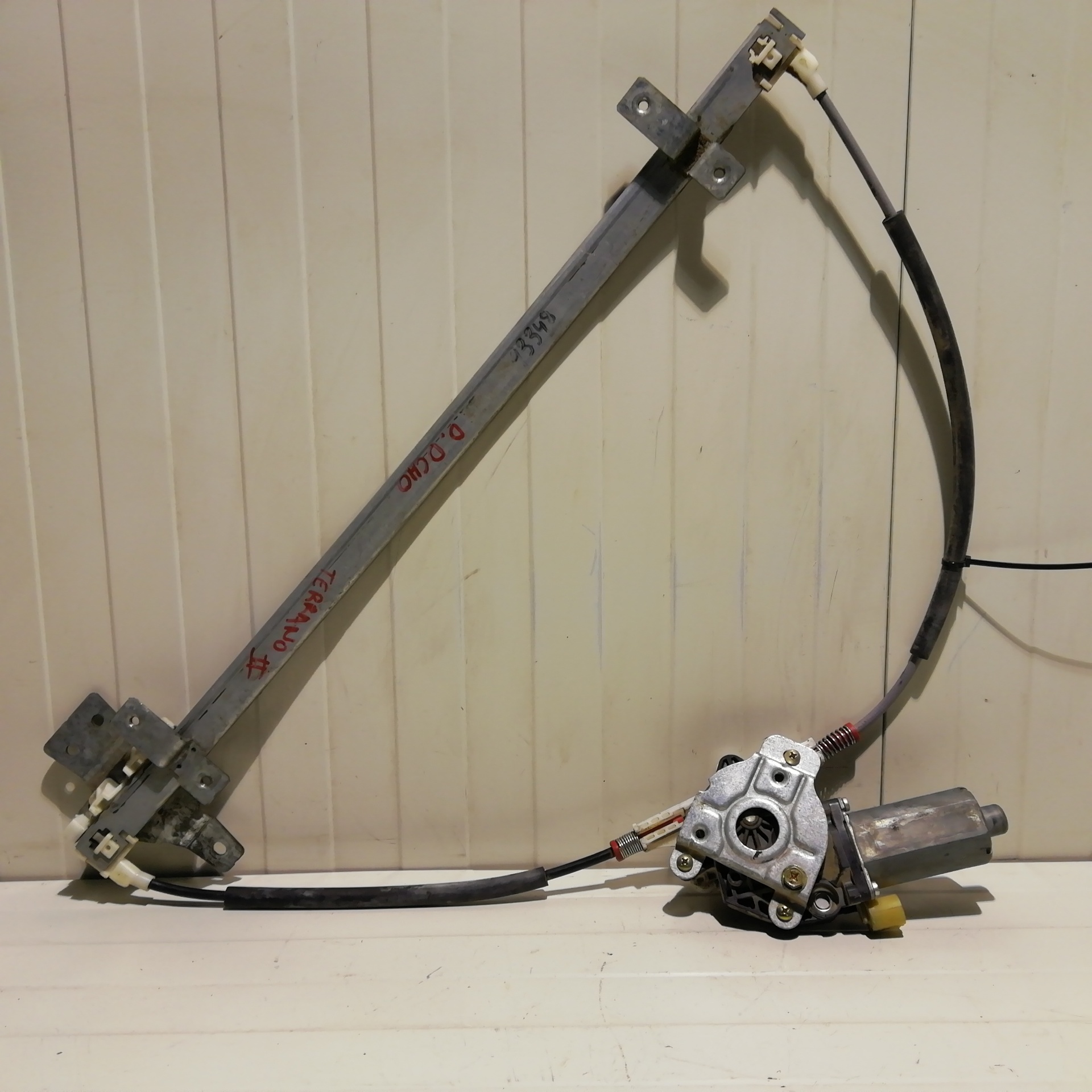 Front Right Window Motor NISSAN TERRANO II (R20)