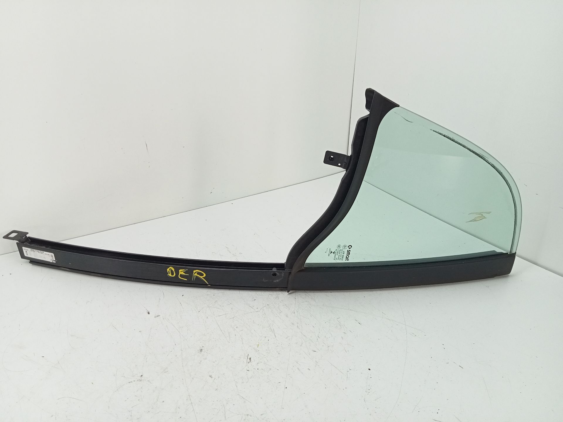 Front Right Quarter Glass SMART FORTWO CABRIO