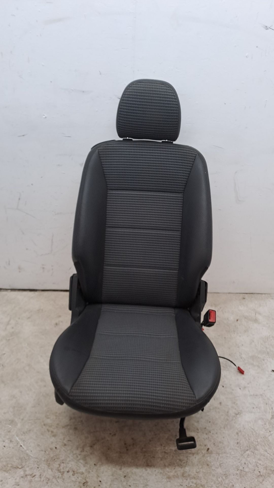 Vordersitz rechts MERCEDES-BENZ CLASE B (W245)