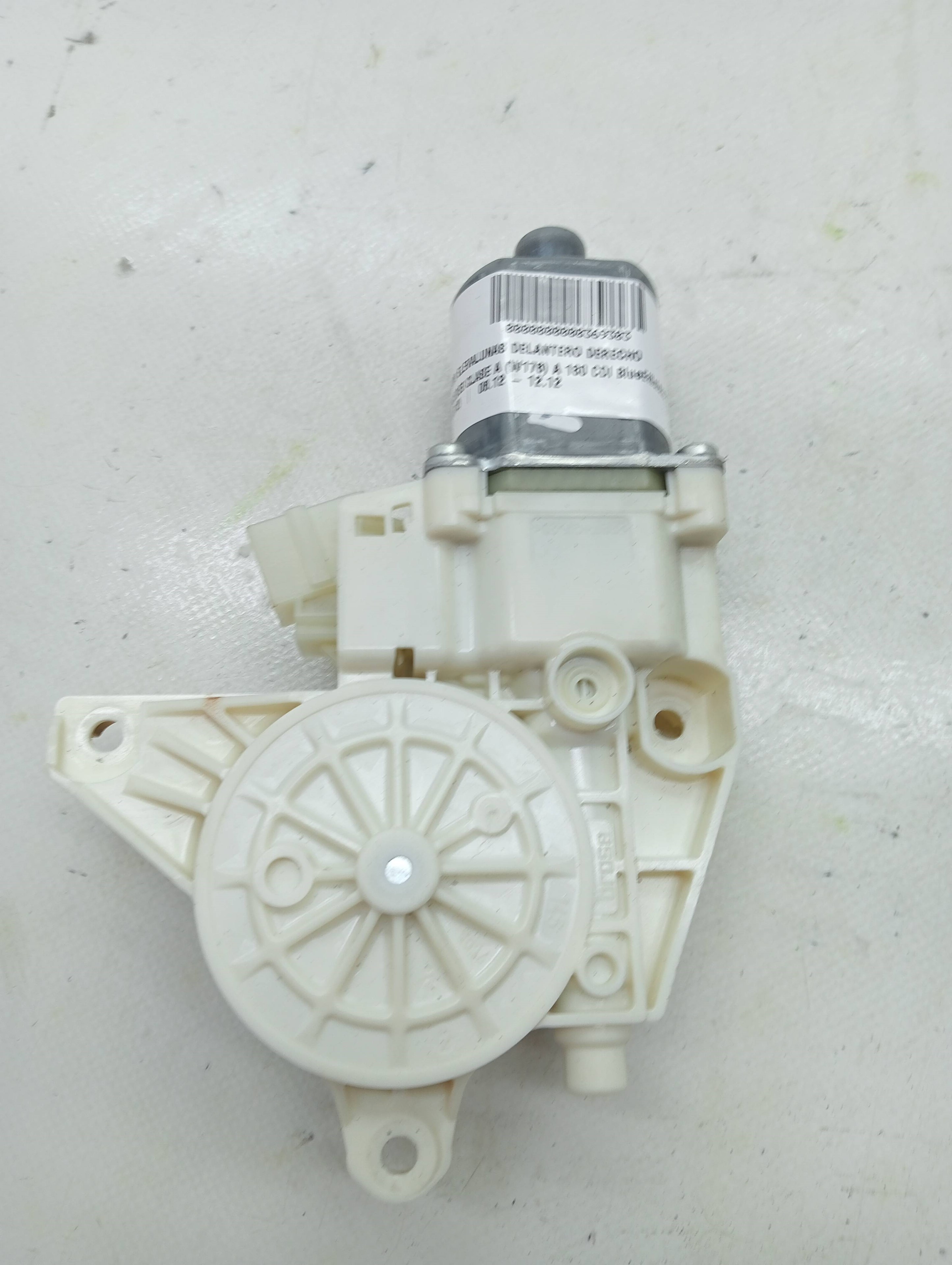 Motor vidro elétrico dianteiro direito MERCEDES-BENZ CLASE A (W176)