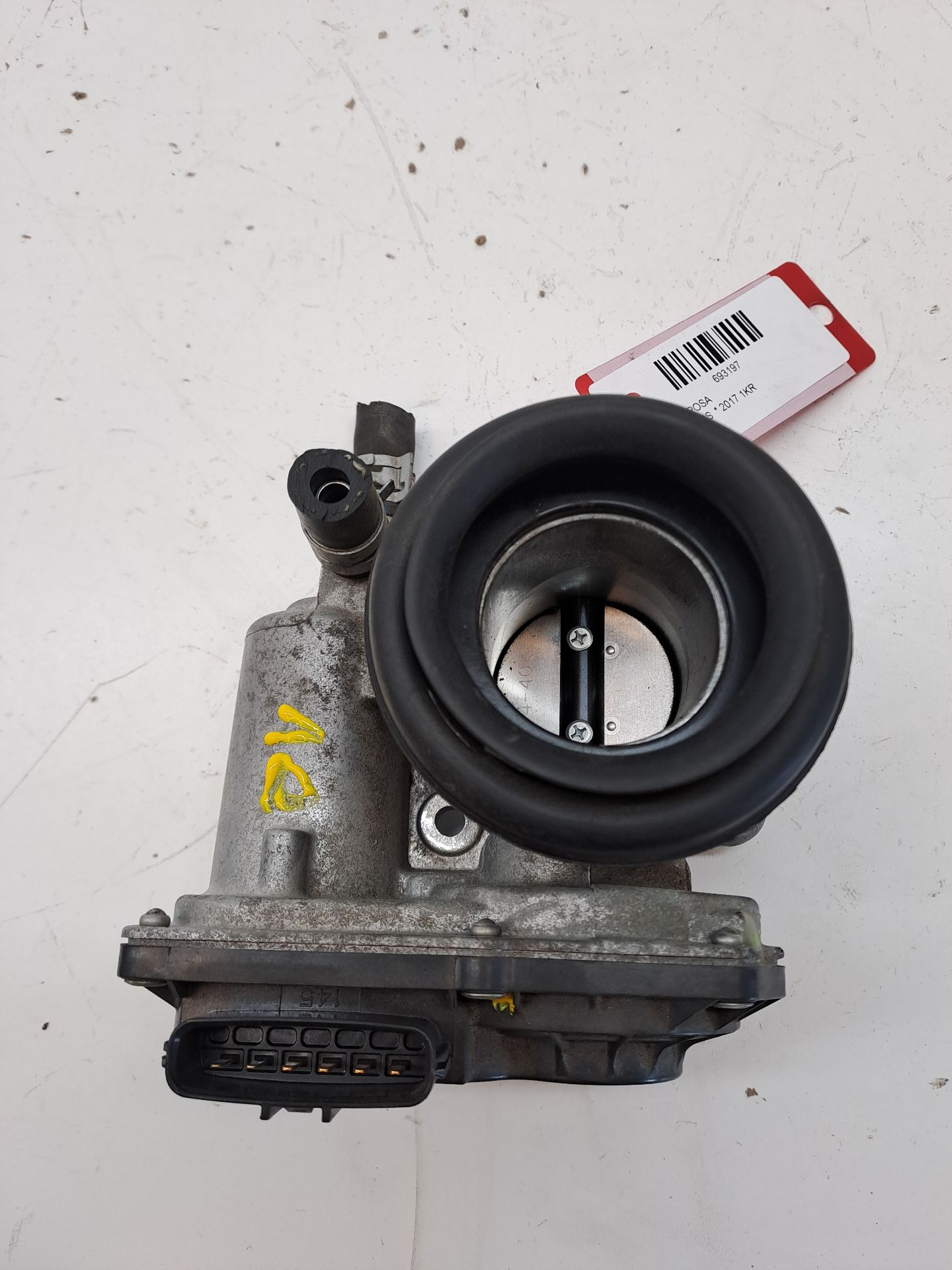 Throttle body TOYOTA YARIS