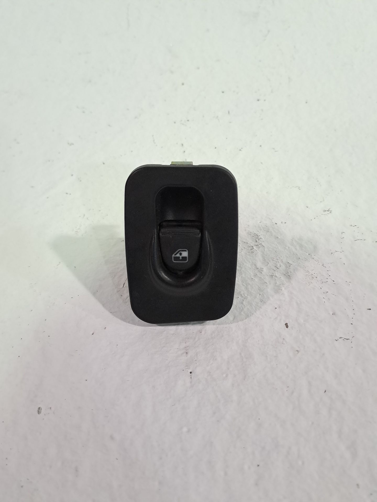 MANDO ELEVALUNAS DELANTERO DERECHO LANCIA YPSILON (101)