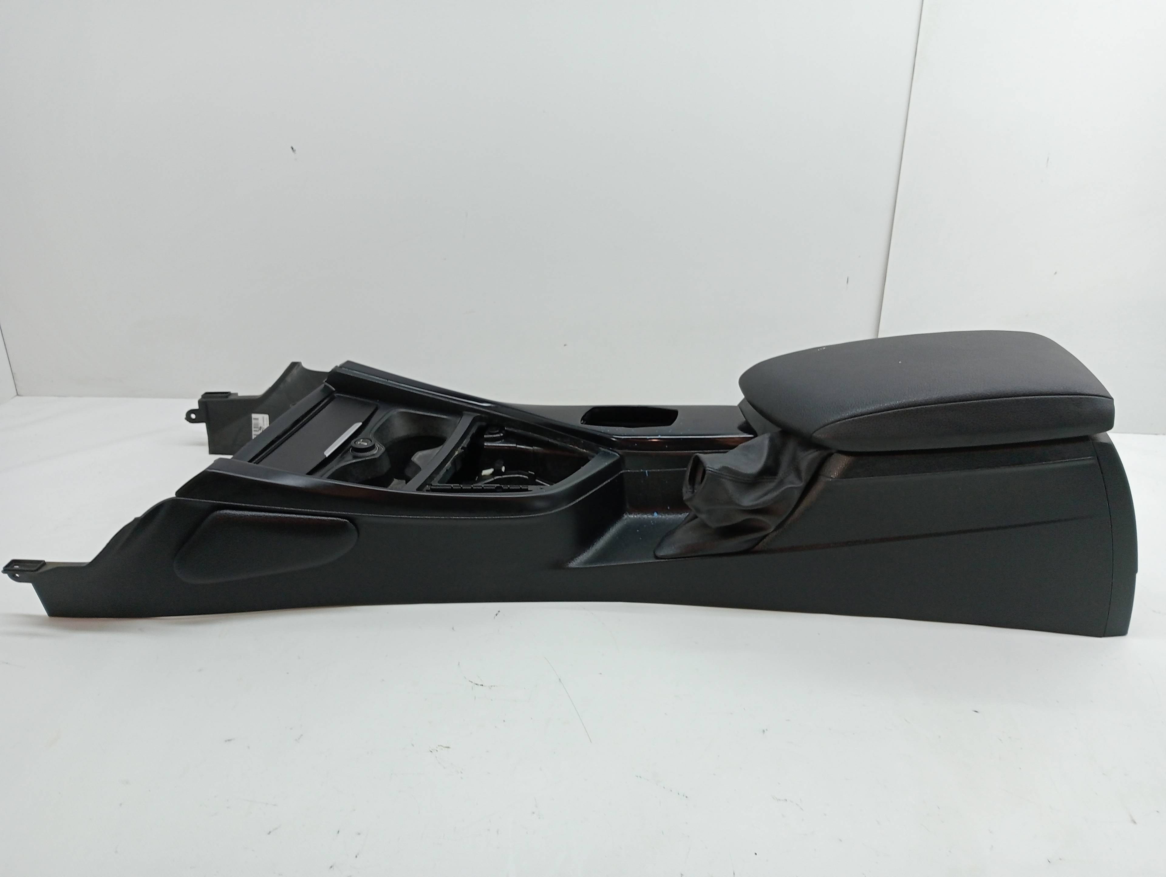 CONSOLA CENTRAL BMW SERIE 1 LIM. (F21)