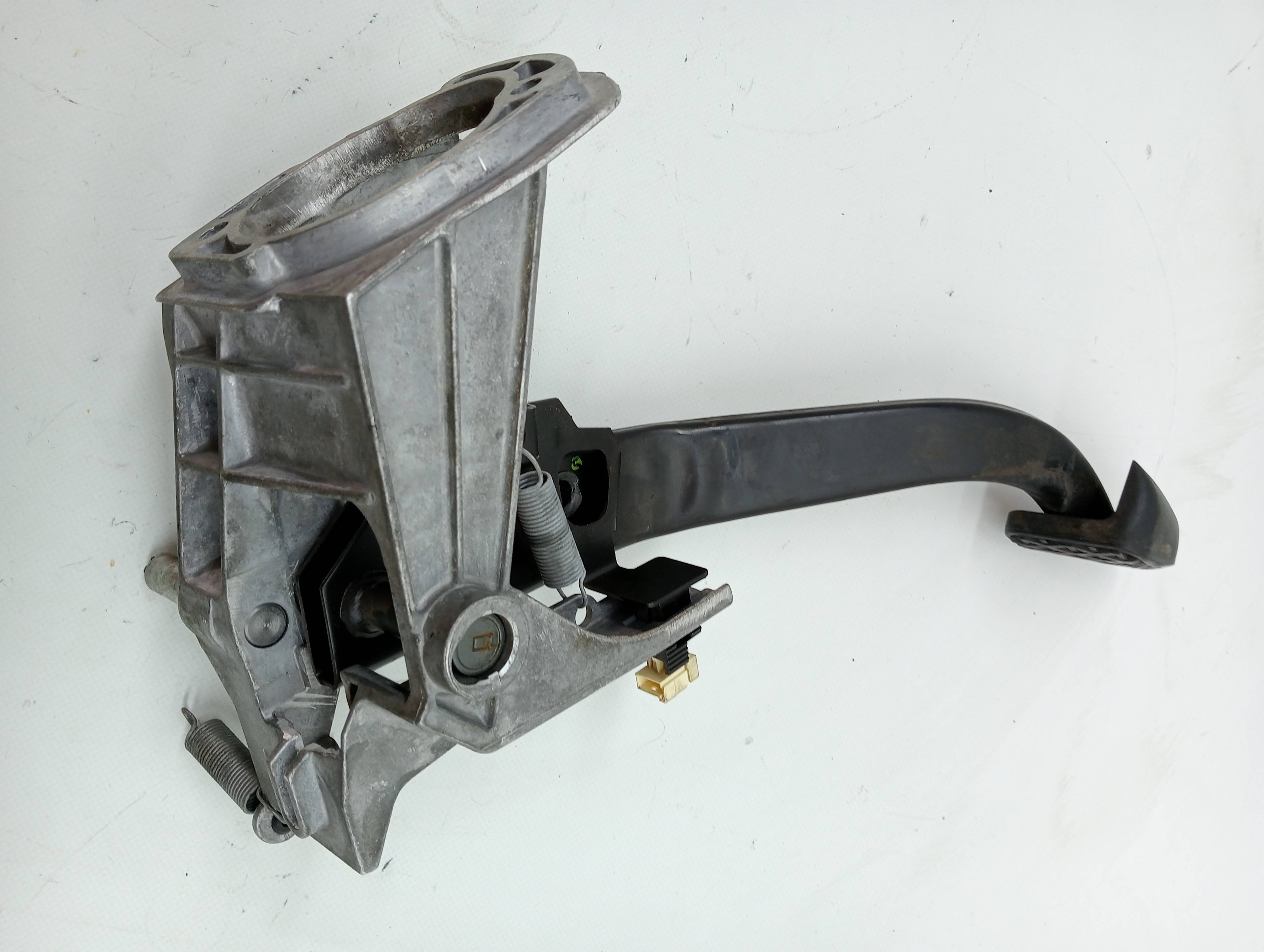 Pedal do freio BMW SERIE 1 LIM. (F21)