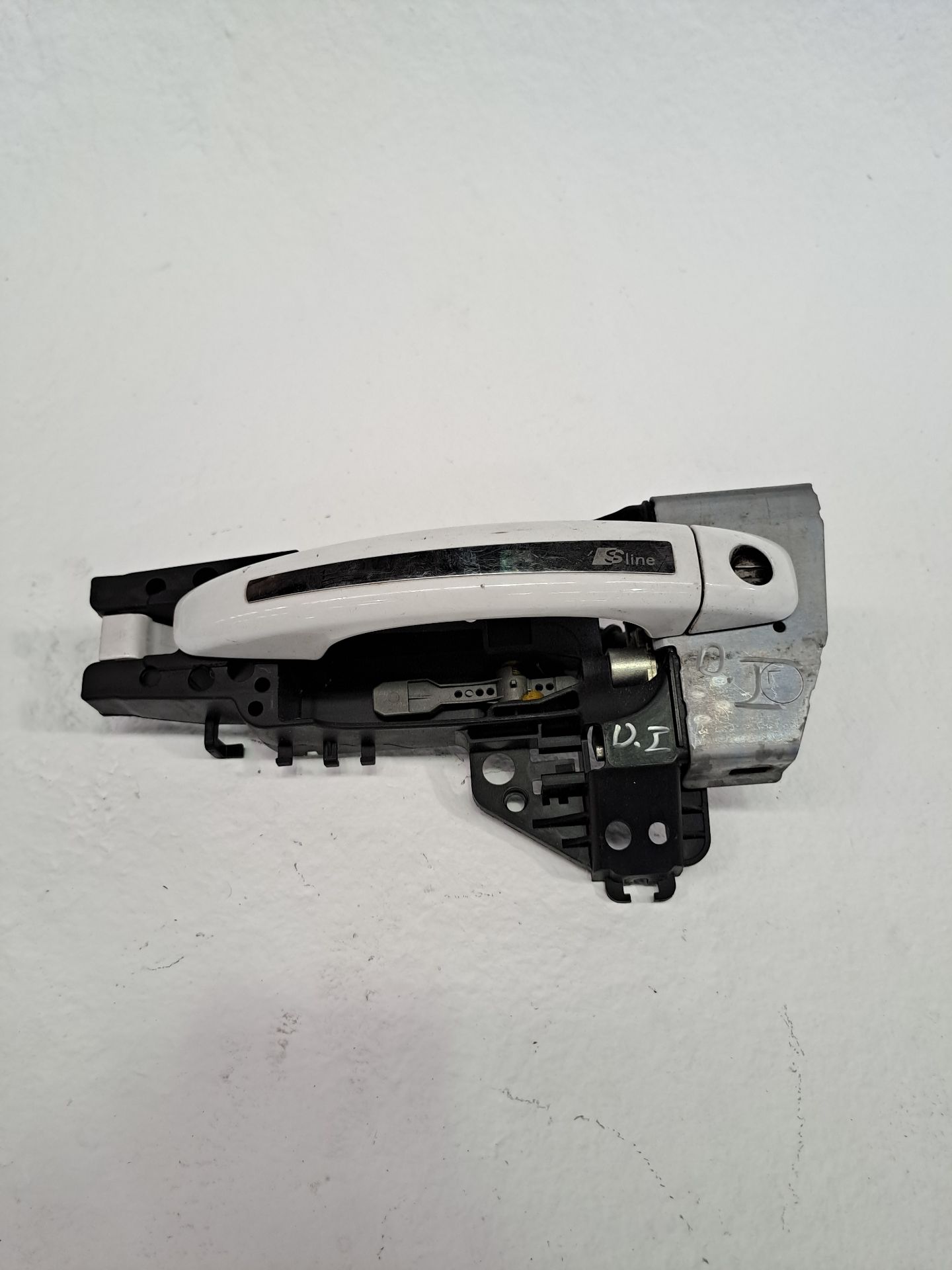 Front Left Exterior Door Handle AUDI Q5 (8RB)