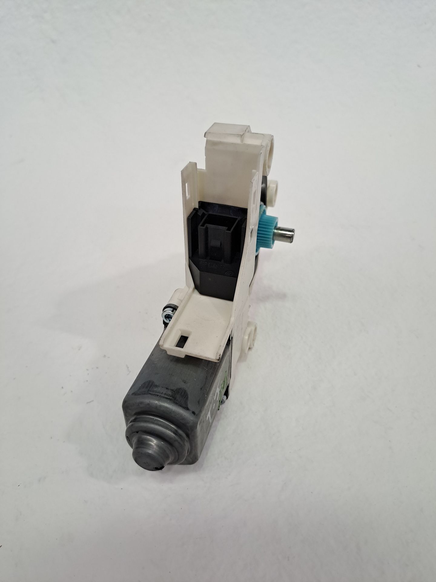 Motor vidro elétrico traseiro esquerdo AUDI Q5 (8RB)