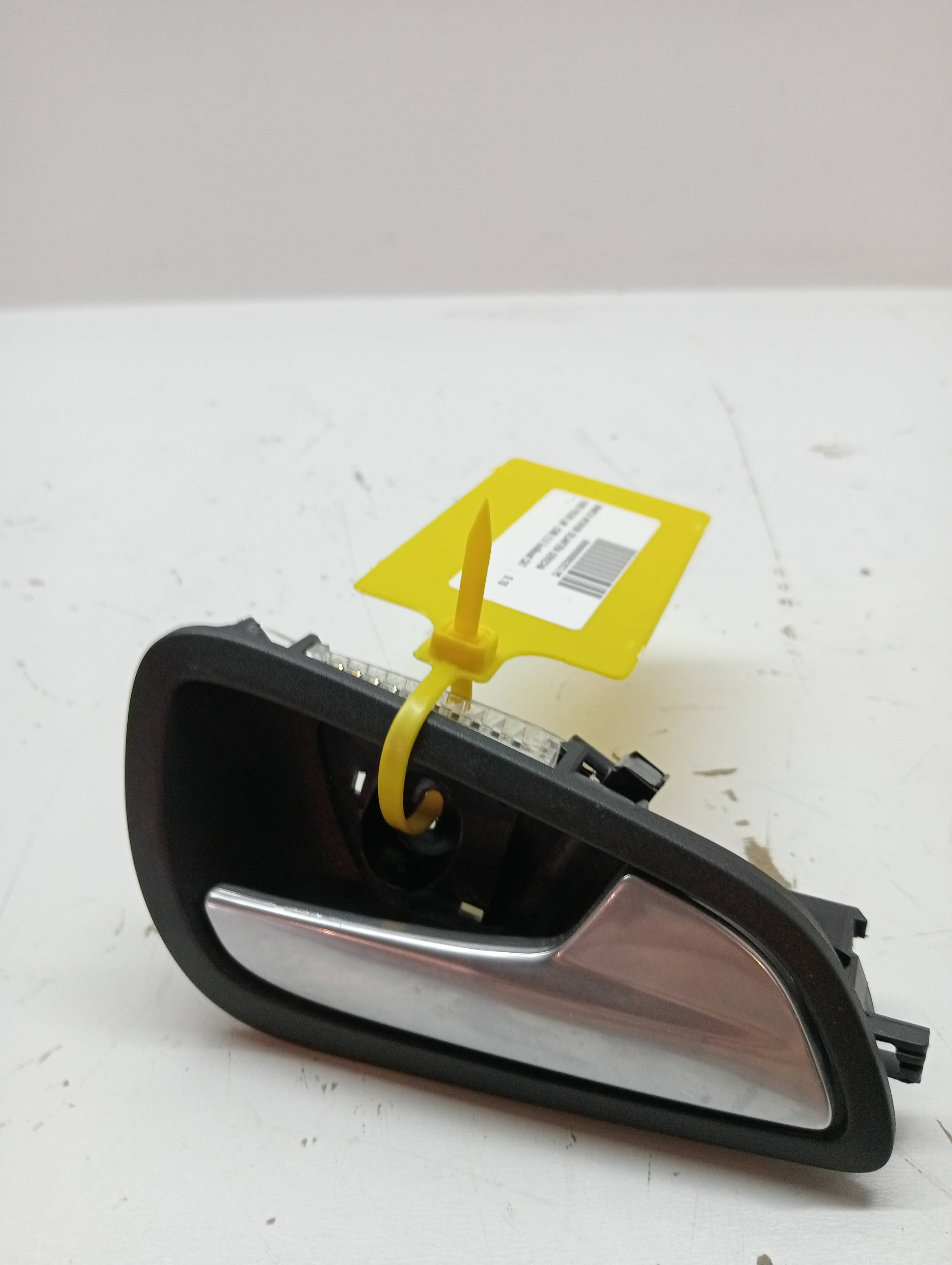 Puxador interno dianteiro direito FORD FOCUS LIM. (CB8)