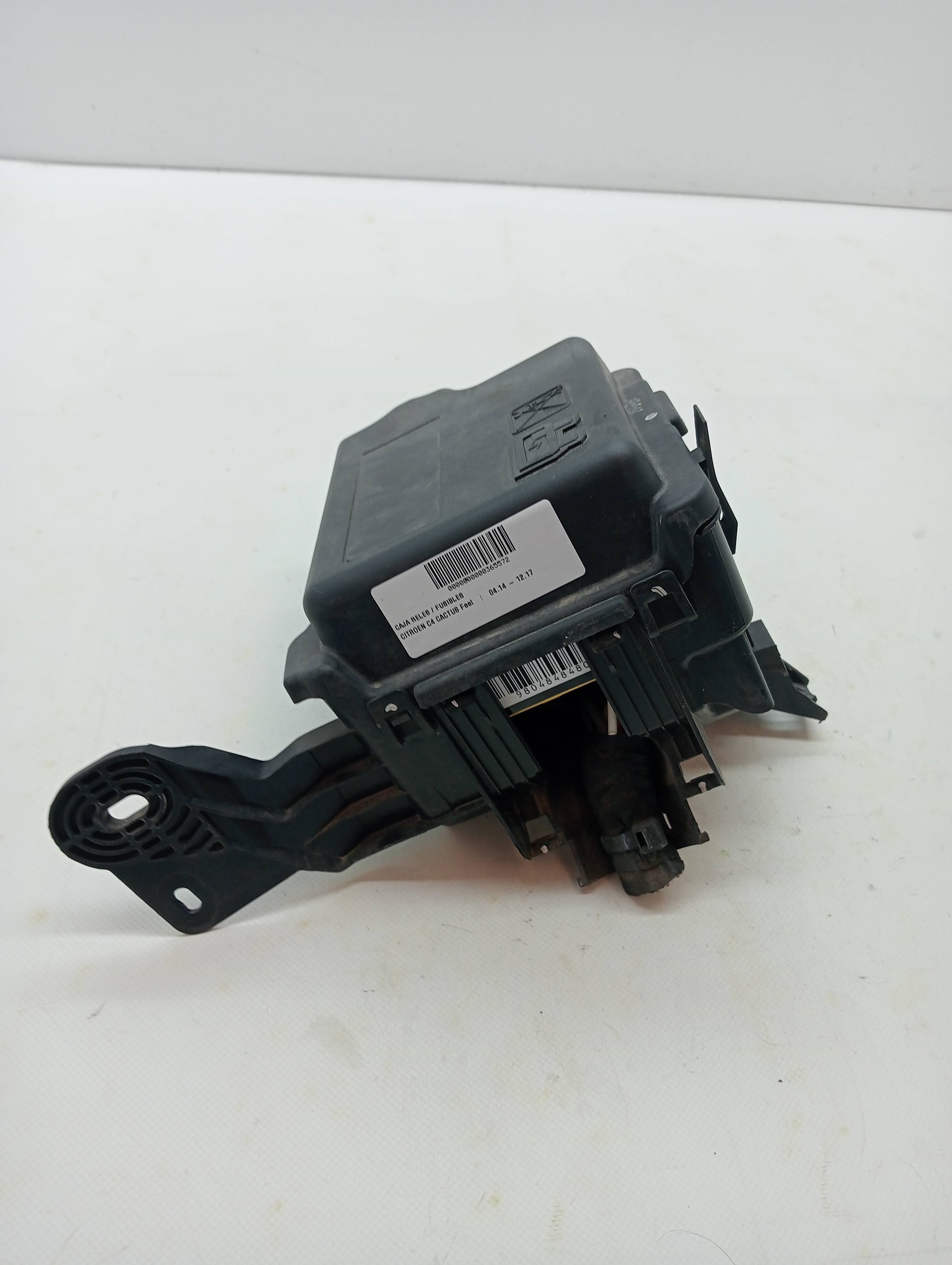 Boîte à Fusibles CITROËN C4 CACTUS 5872131