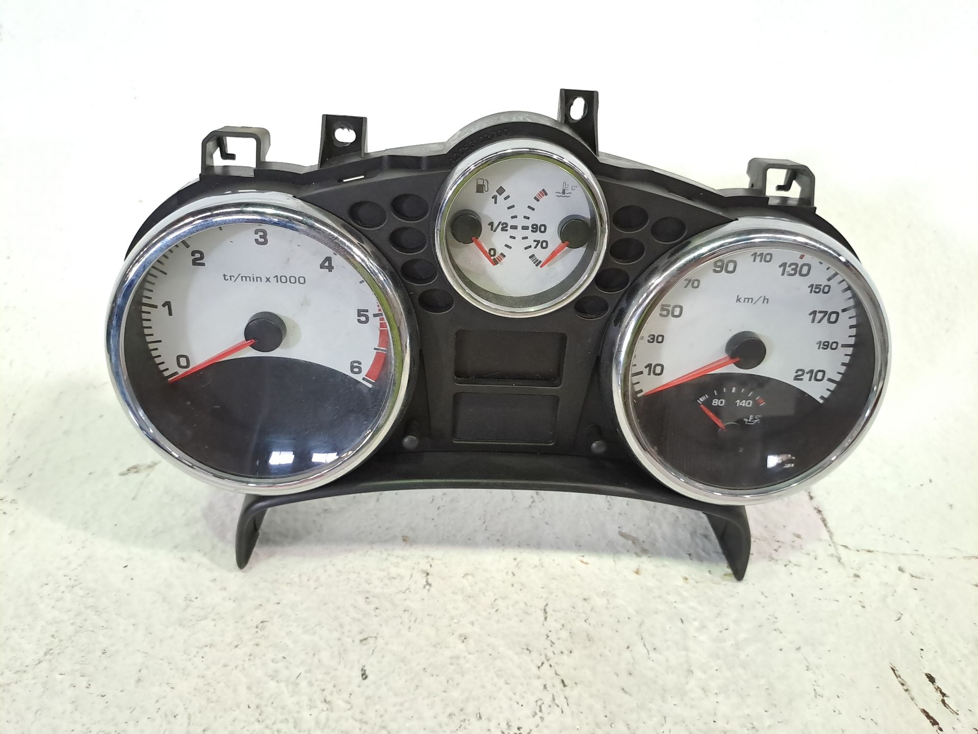 Instrument cluster PEUGEOT 207