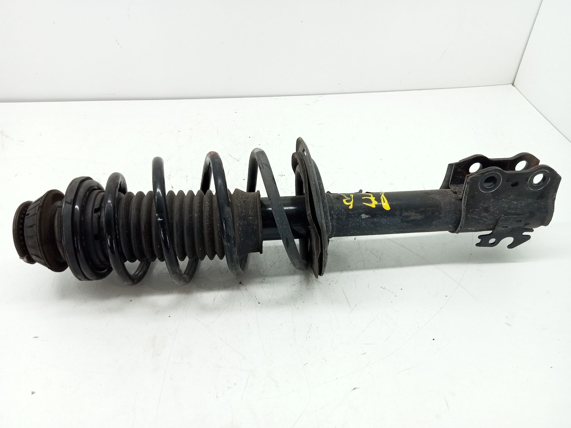 Front Right Shock Absorber TOYOTA YARIS
