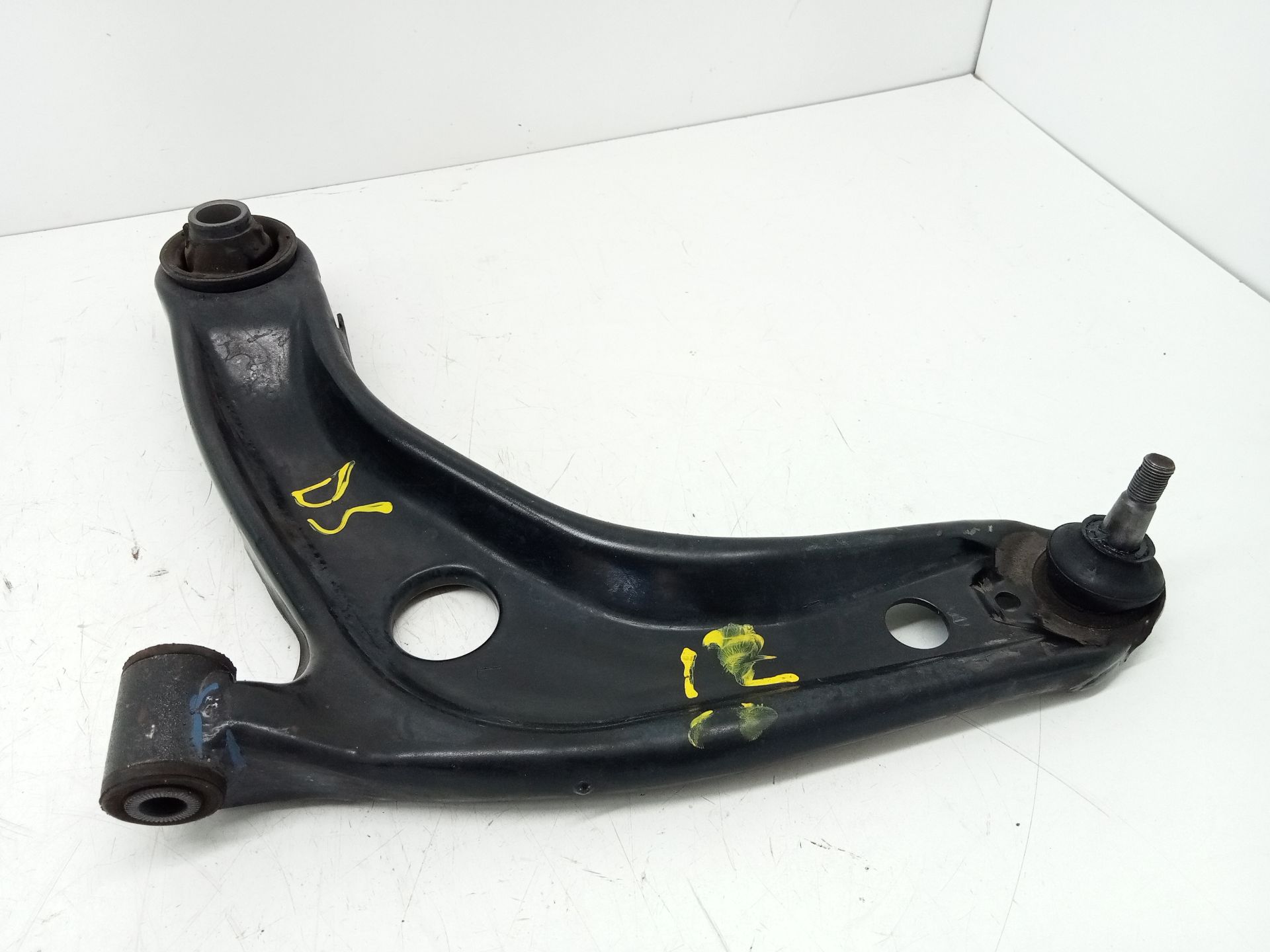 Querlenker unten vorne links TOYOTA YARIS