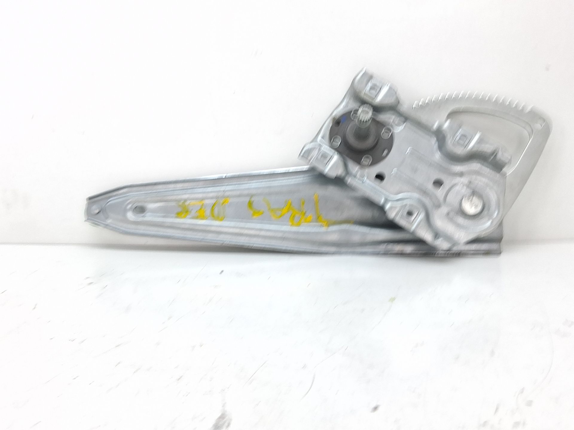 Rear right window regulator TOYOTA YARIS