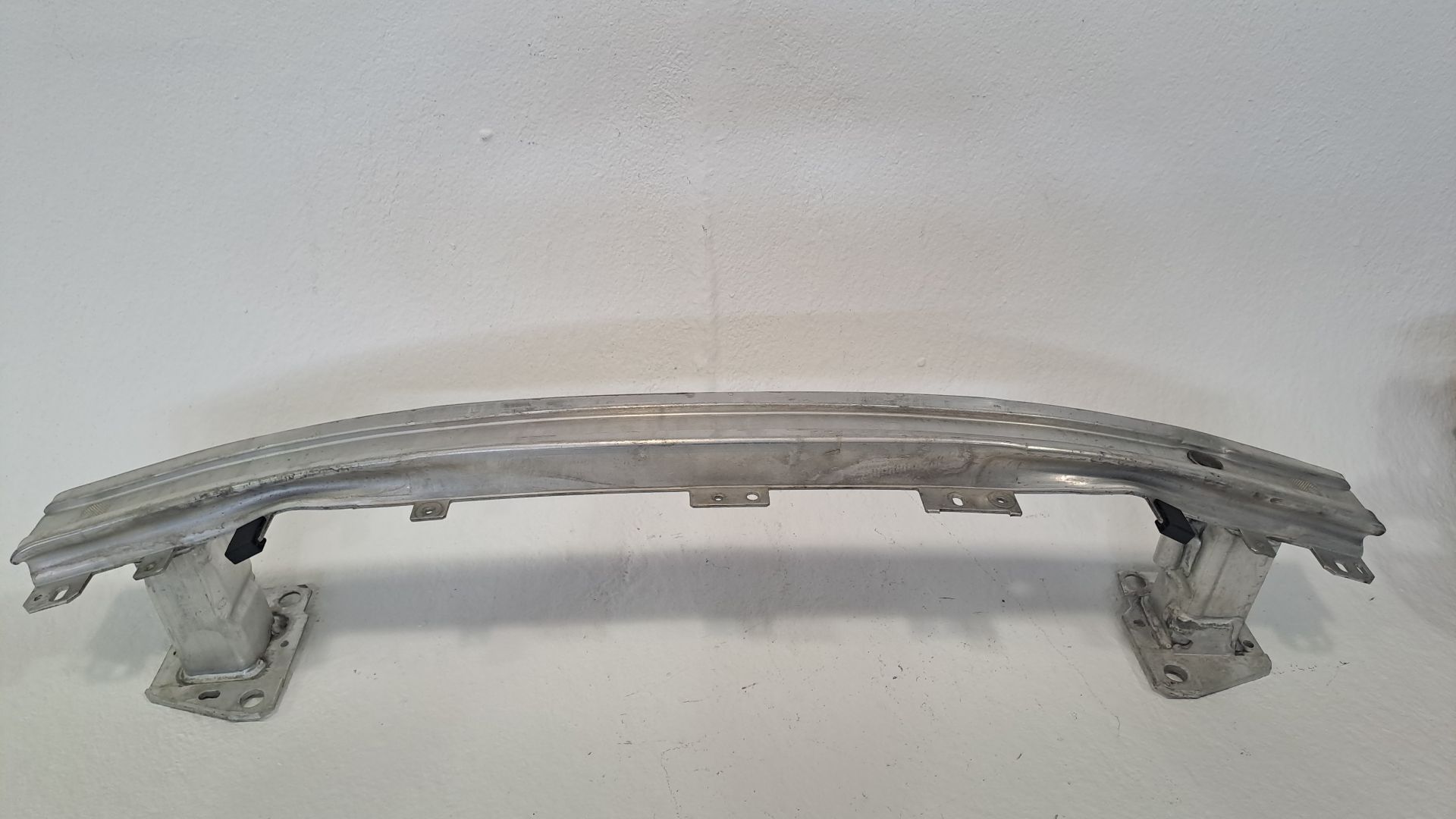 Reforço do para-choque dianteiro RENAULT MEGANE III HATCHBACK (BZ0/1_, B3_)