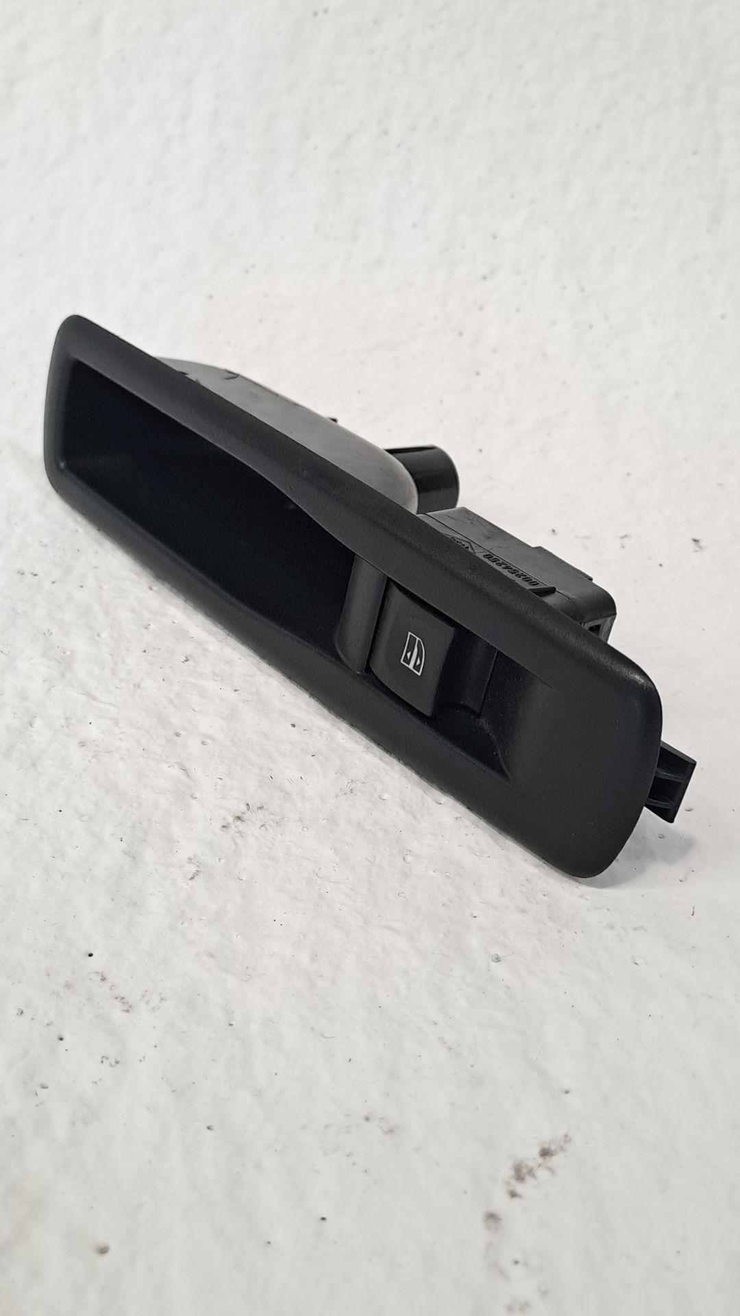 Comando vidro elétrico traseiro esquerdo RENAULT MEGANE III HATCHBACK (BZ0/1_, B3_)