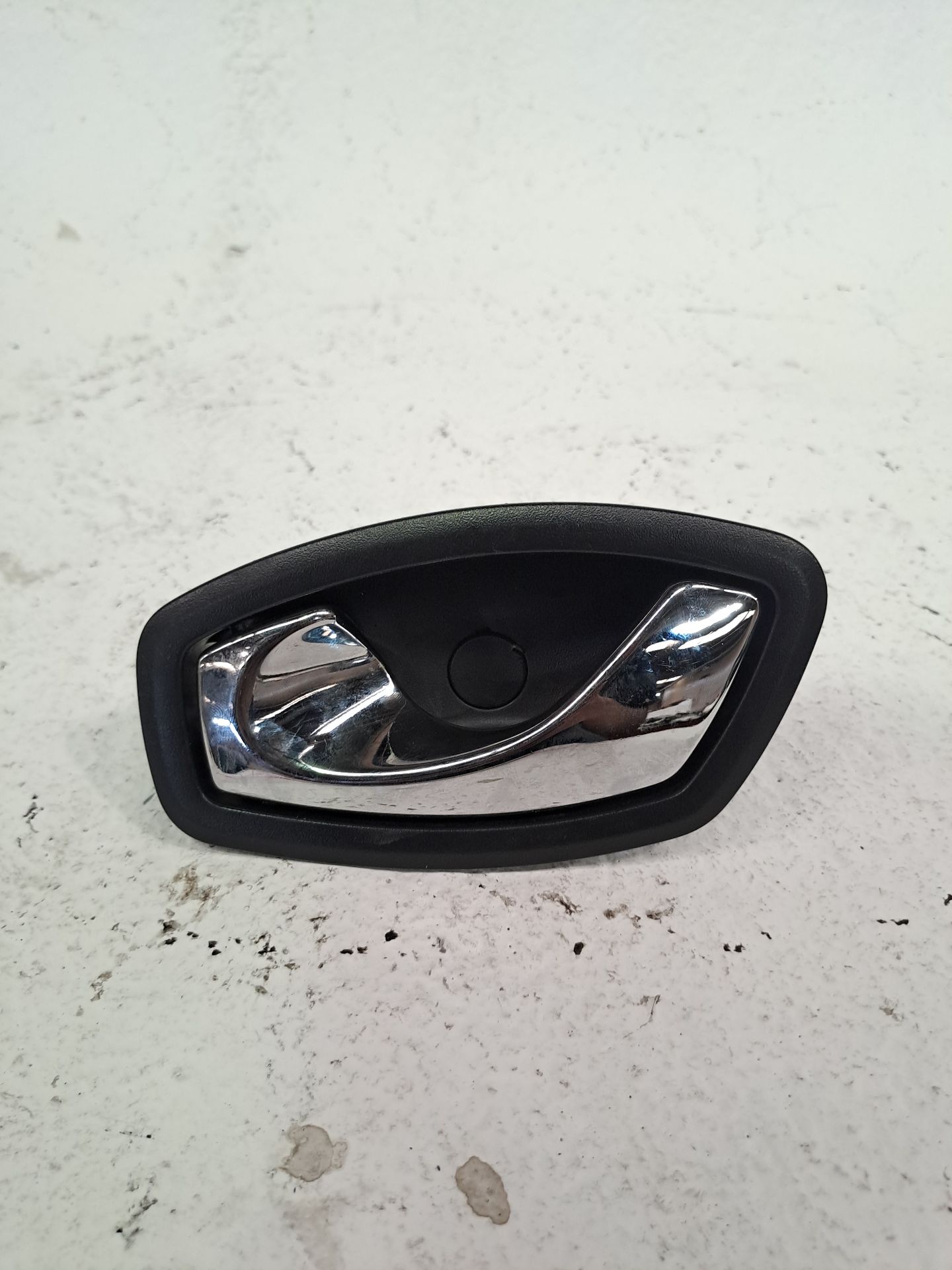 Maniglia interna posteriore sinistra RENAULT MEGANE III HATCHBACK (BZ0/1_, B3_)