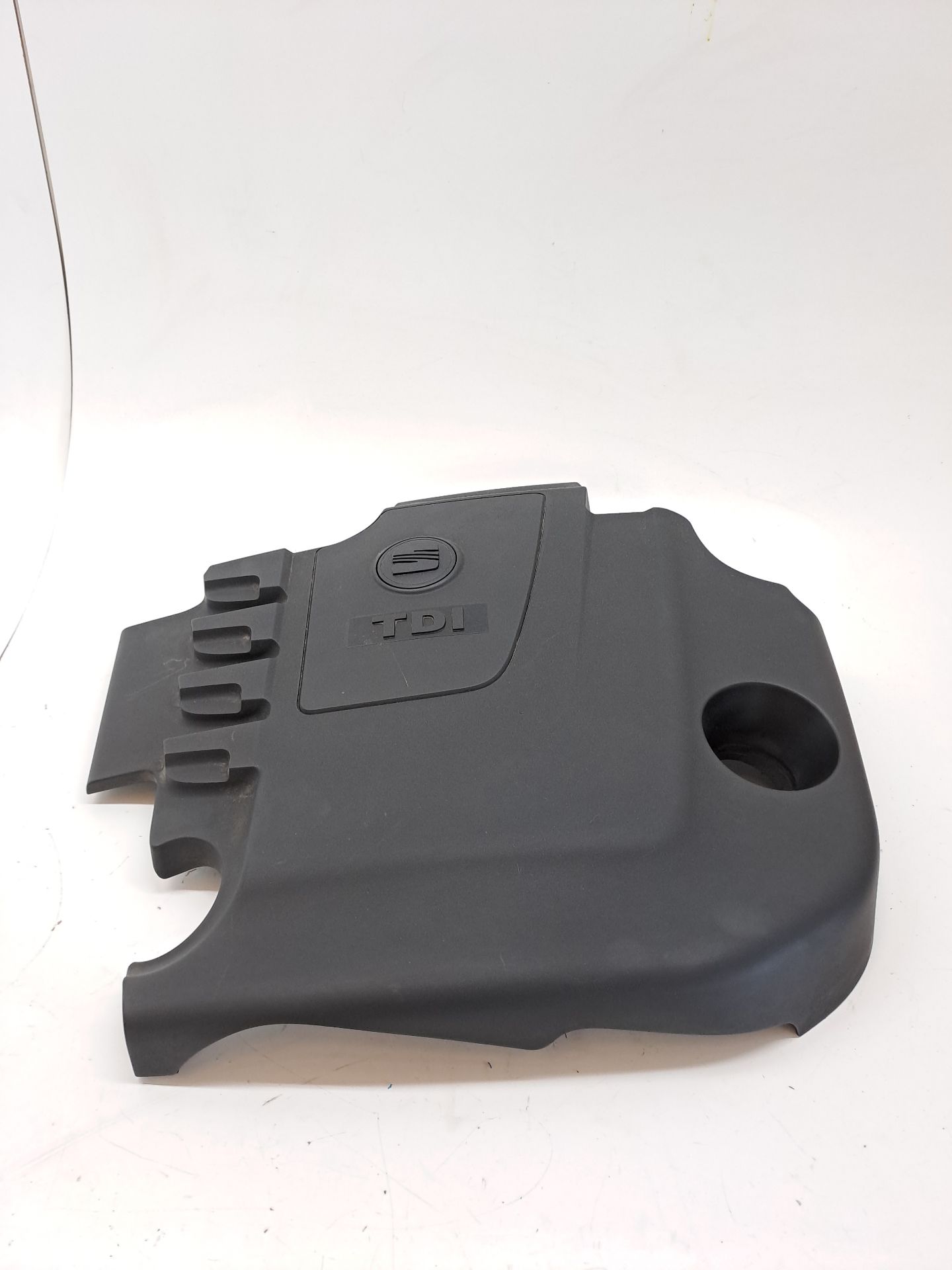 Engine cover SEAT EXEO BERLINA (3R2)